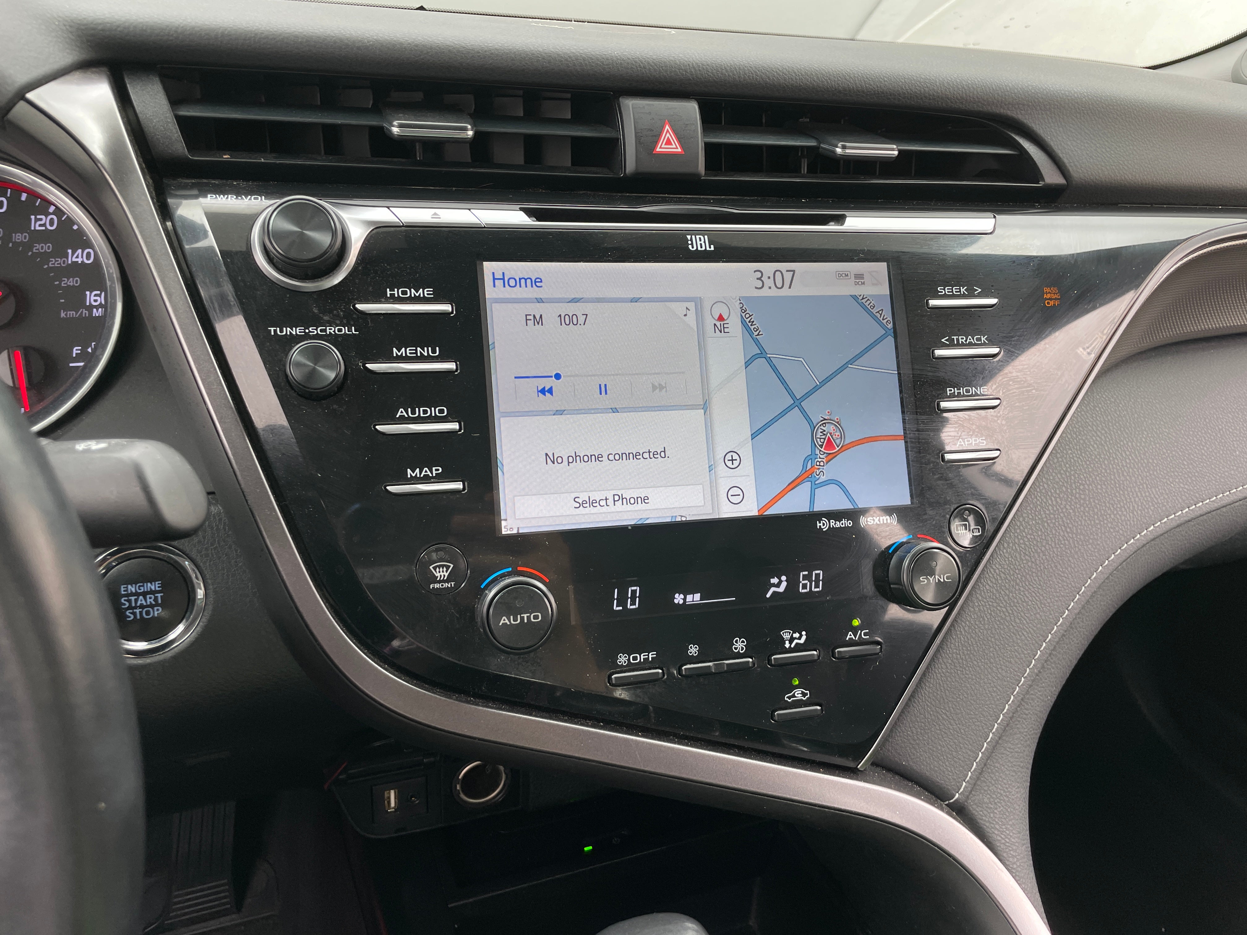 2019 Toyota Camry XSE 3