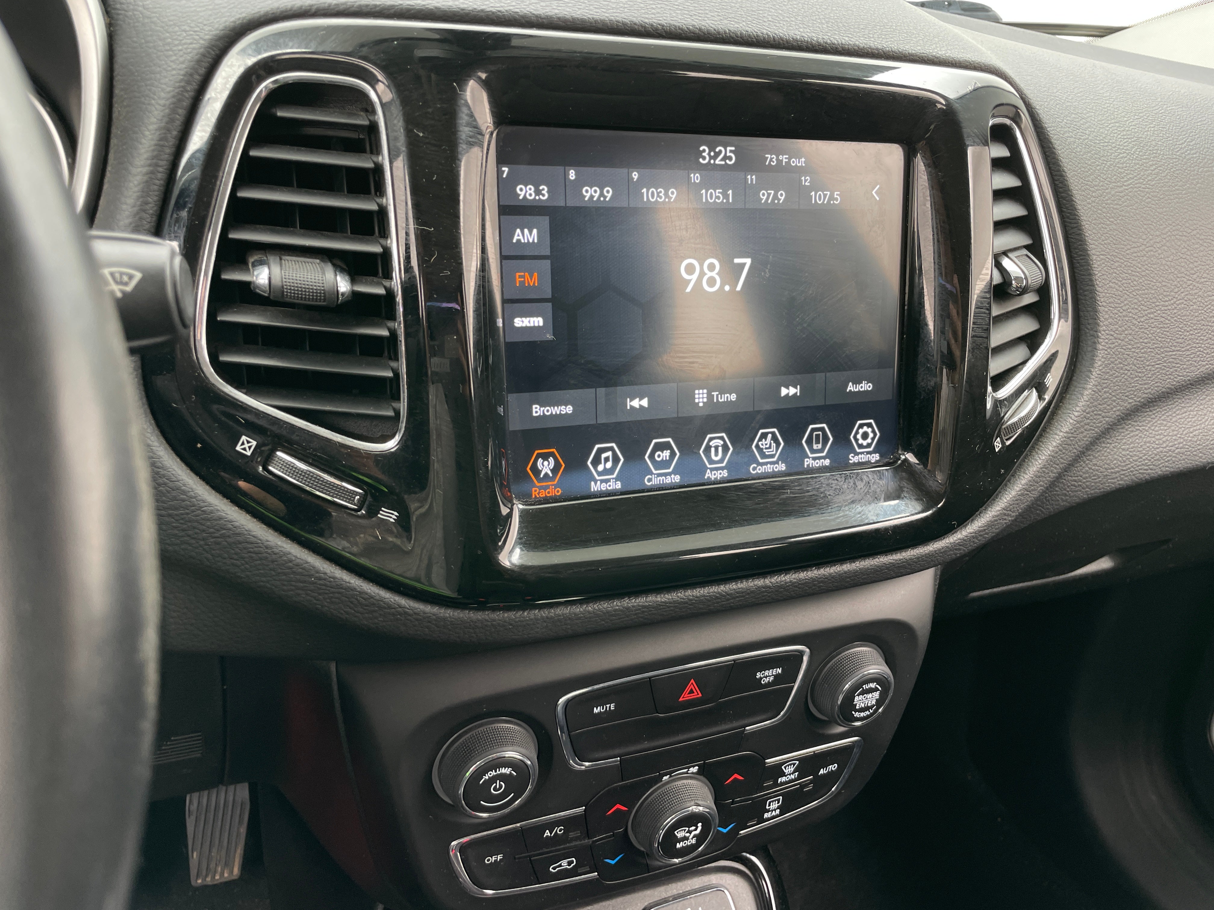 2019 Jeep Compass Limited 3