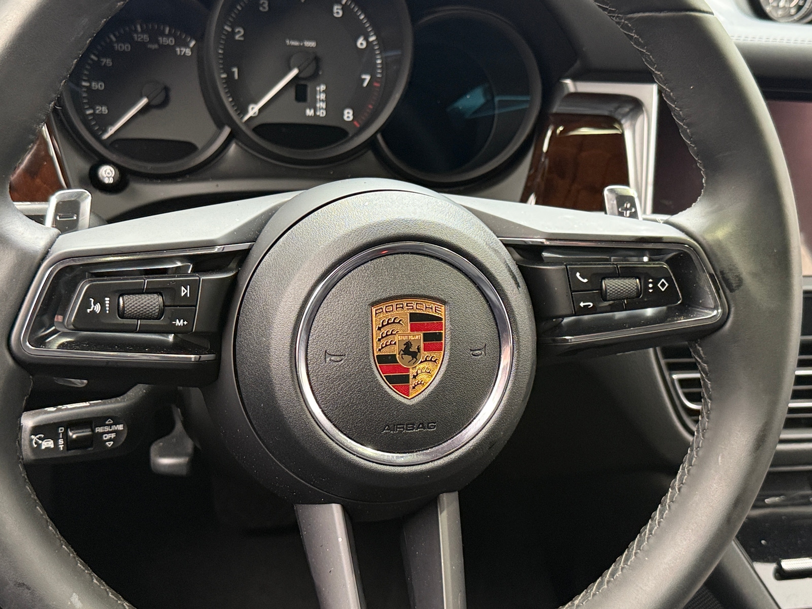 Thumbnail: 2022 Porsche Macan - 4