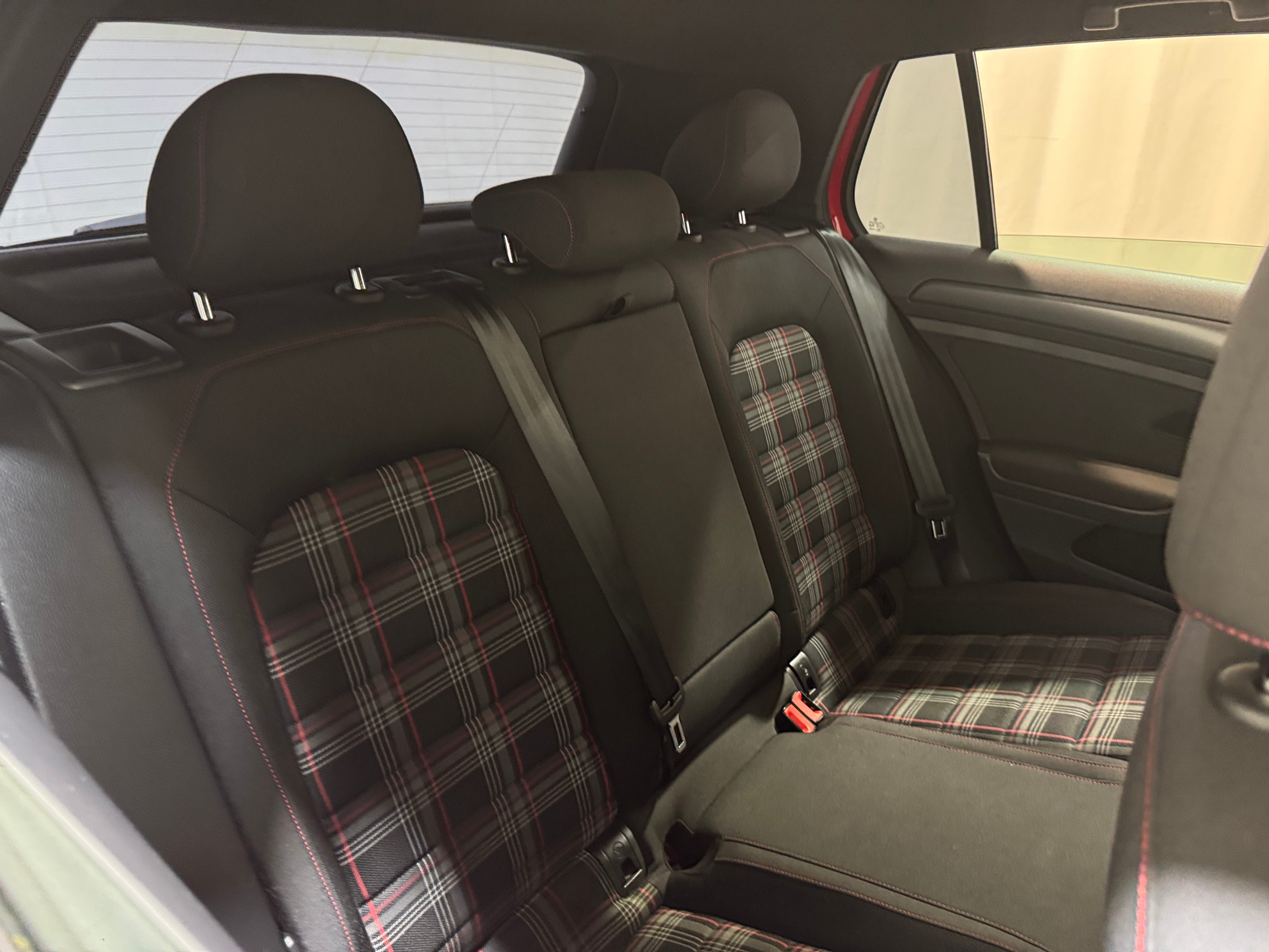 2018 Volkswagen Golf GTI S 6