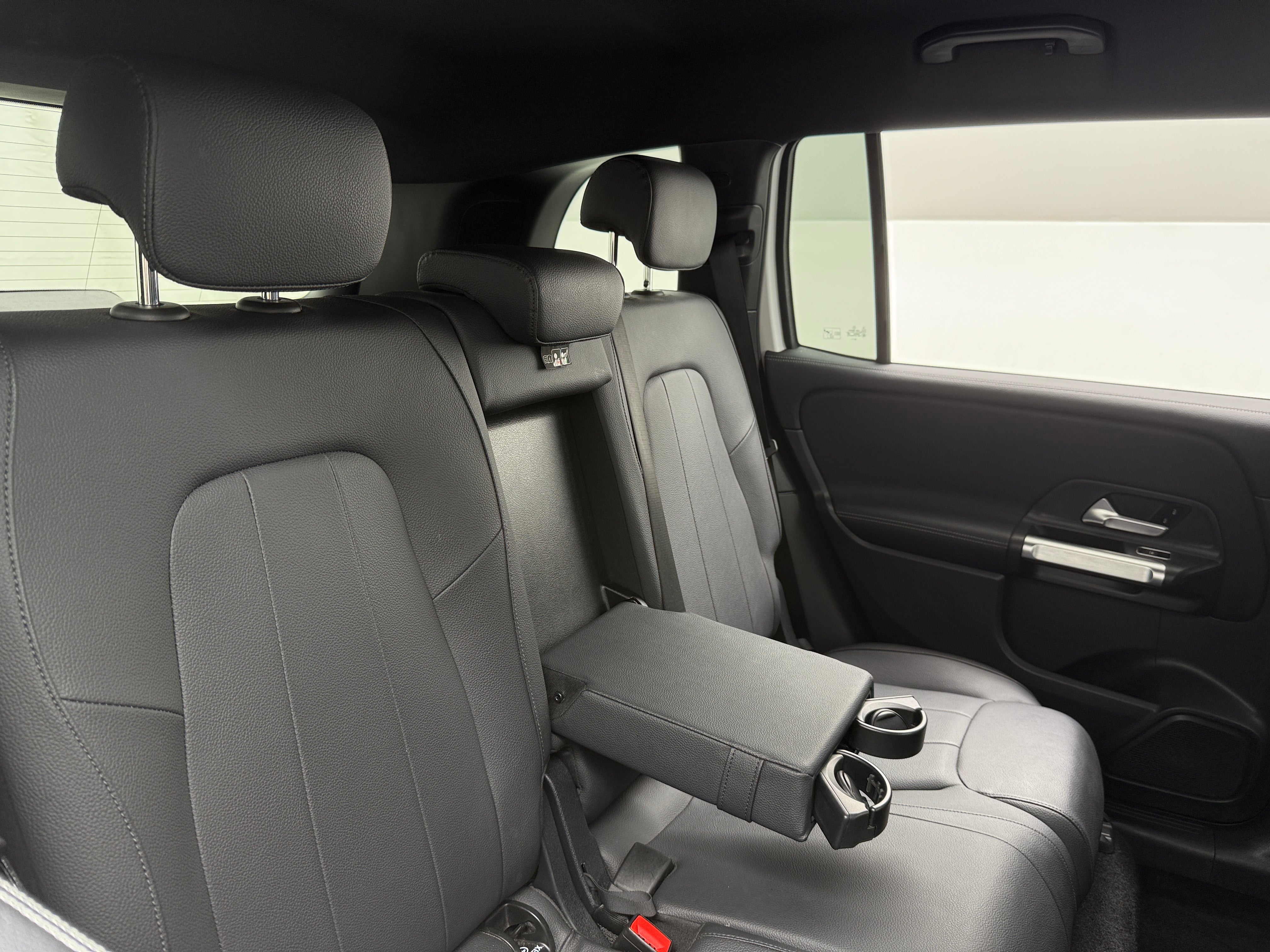 2024 Mercedes-Benz GLB 250 5