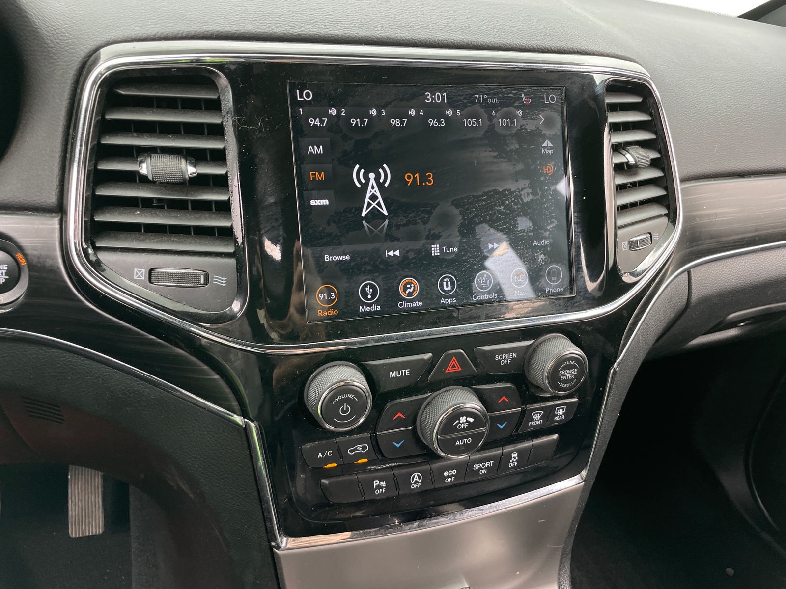 Thumbnail: 2019 Jeep Grand Cherokee - 3
