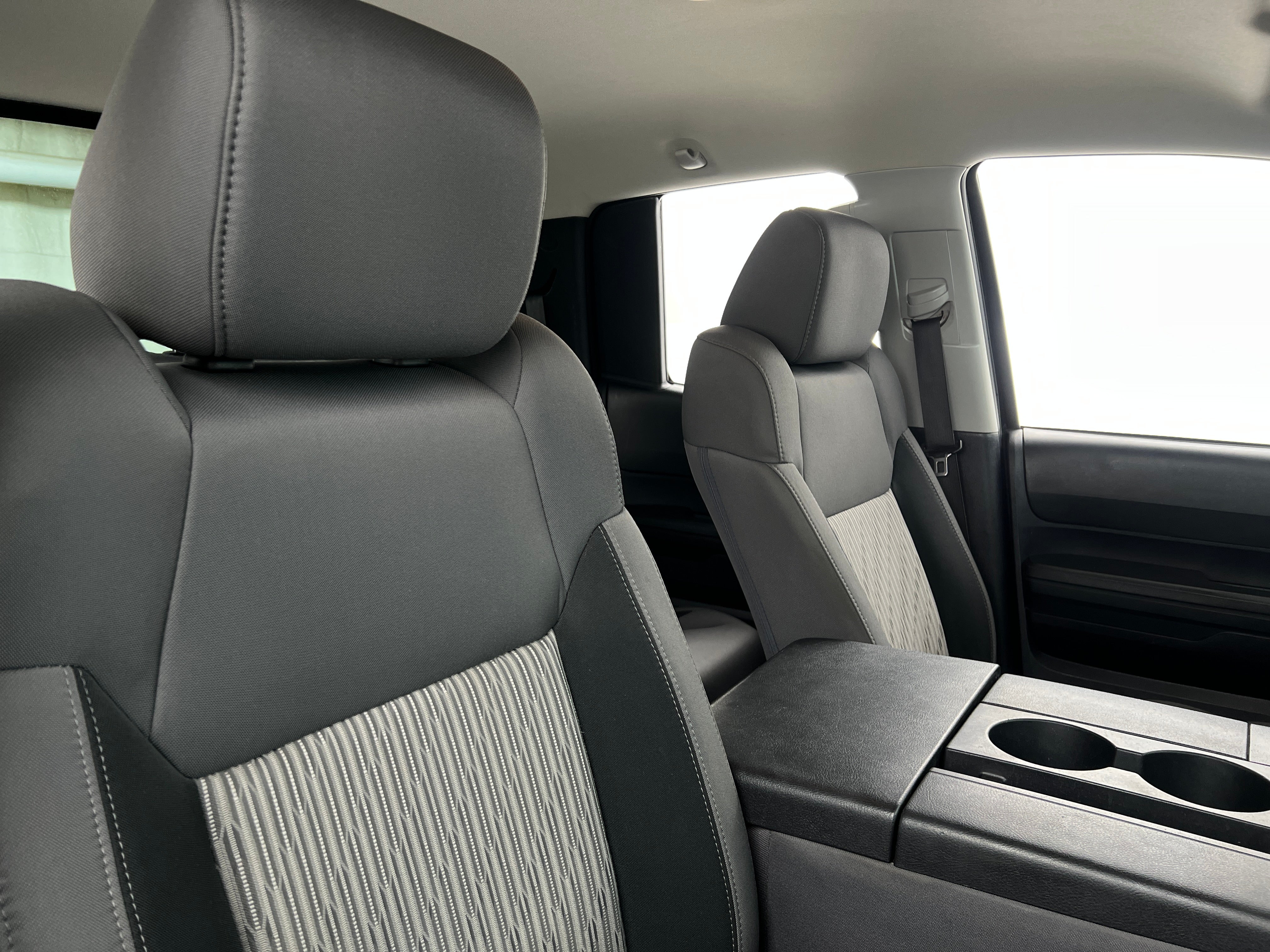 2016 Toyota Tundra SR 2