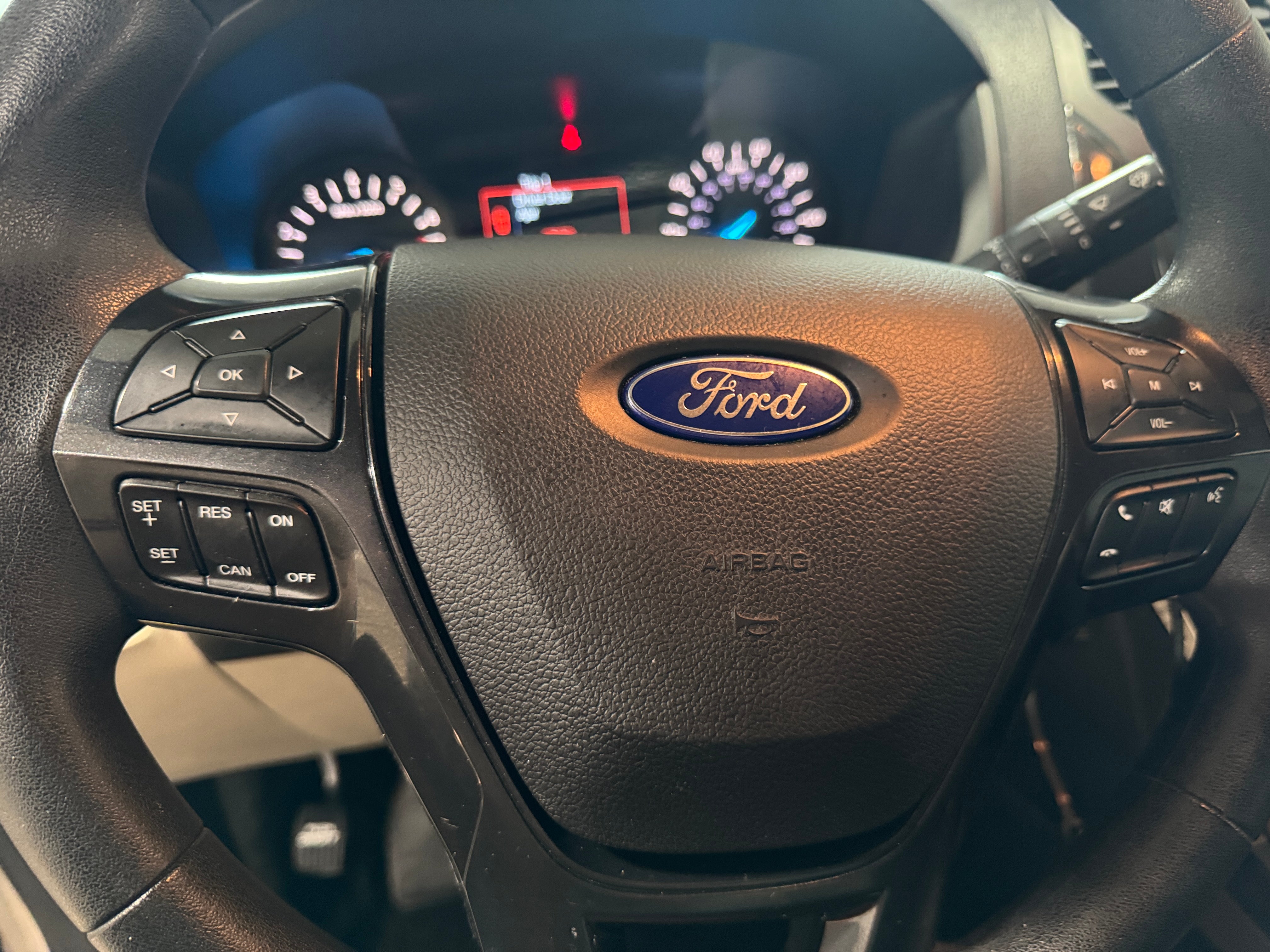 2018 Ford Explorer Base 5