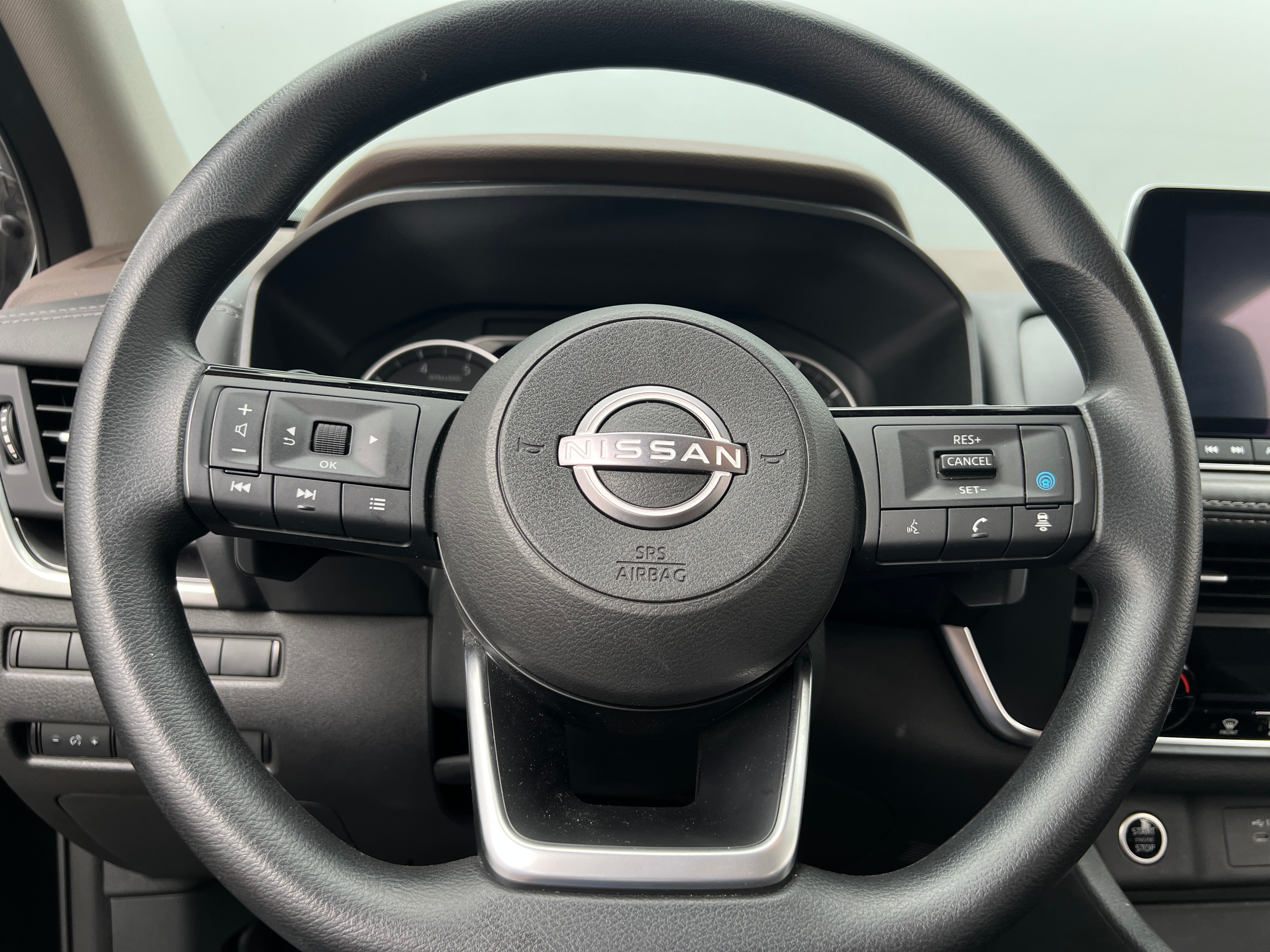 Thumbnail: 2023 Nissan Rogue - 5