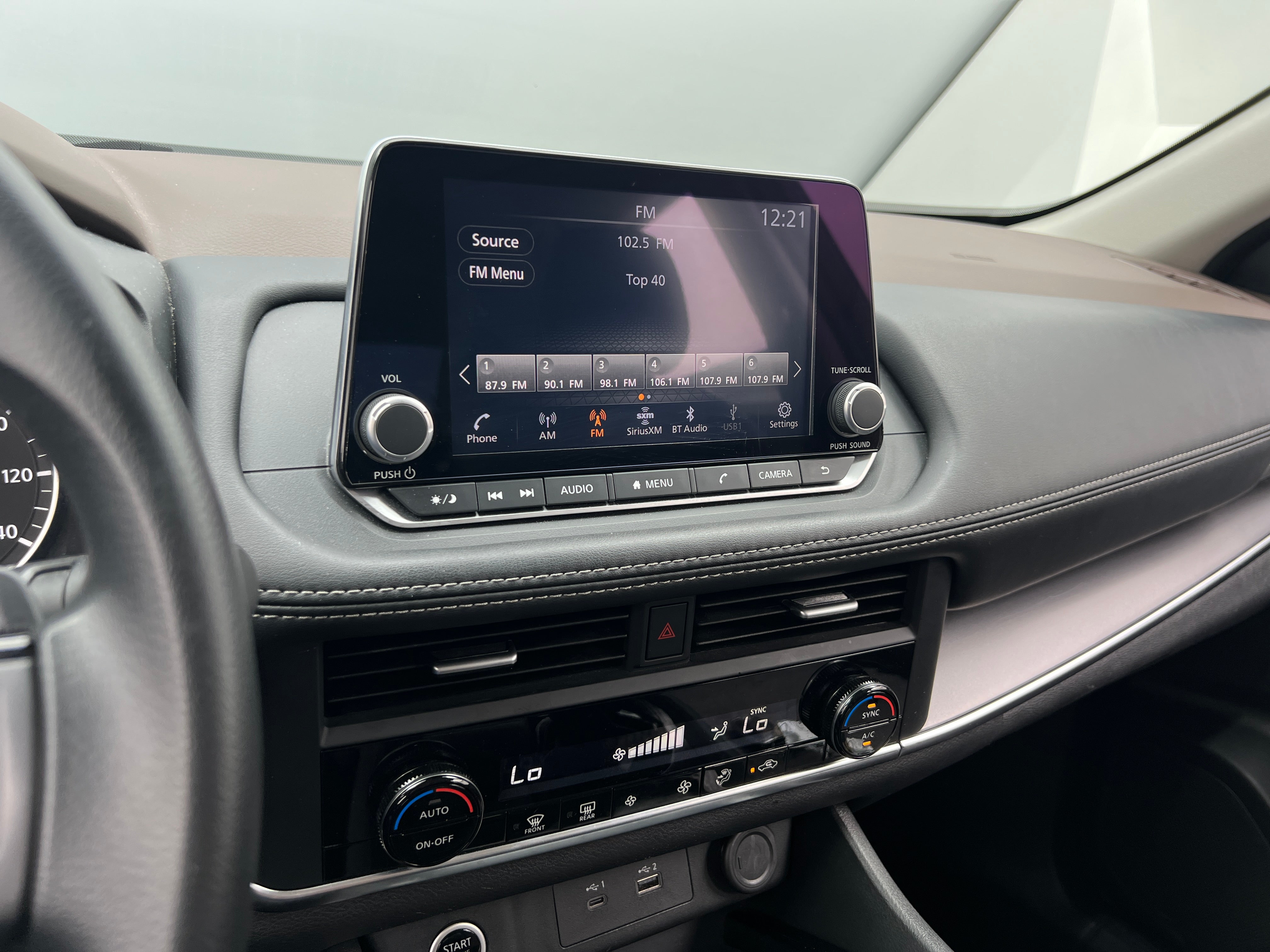 Thumbnail: 2023 Nissan Rogue - 4