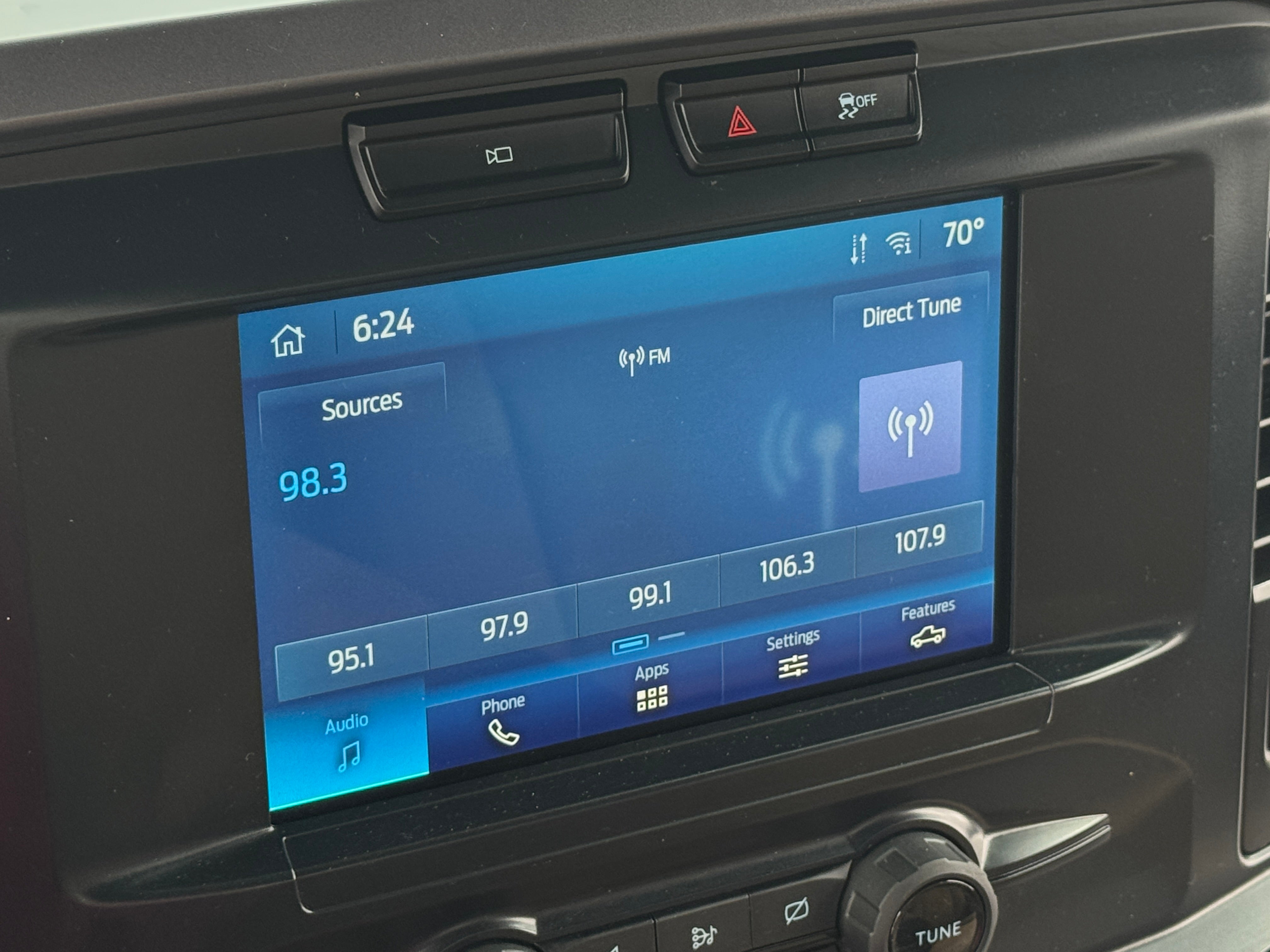 2023 Ford Econoline E-150 4