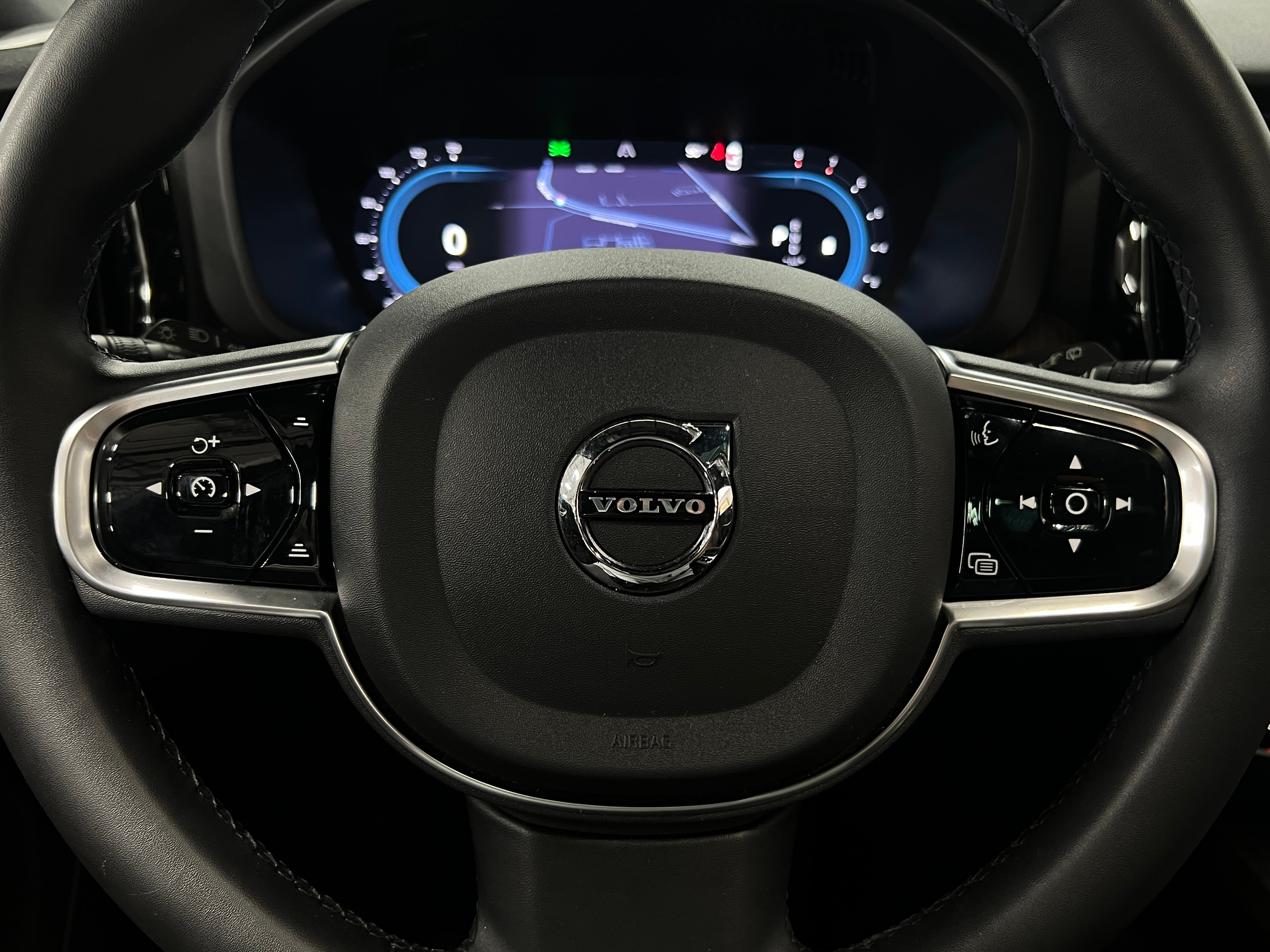 2023 Volvo XC60 B5 Plus 4