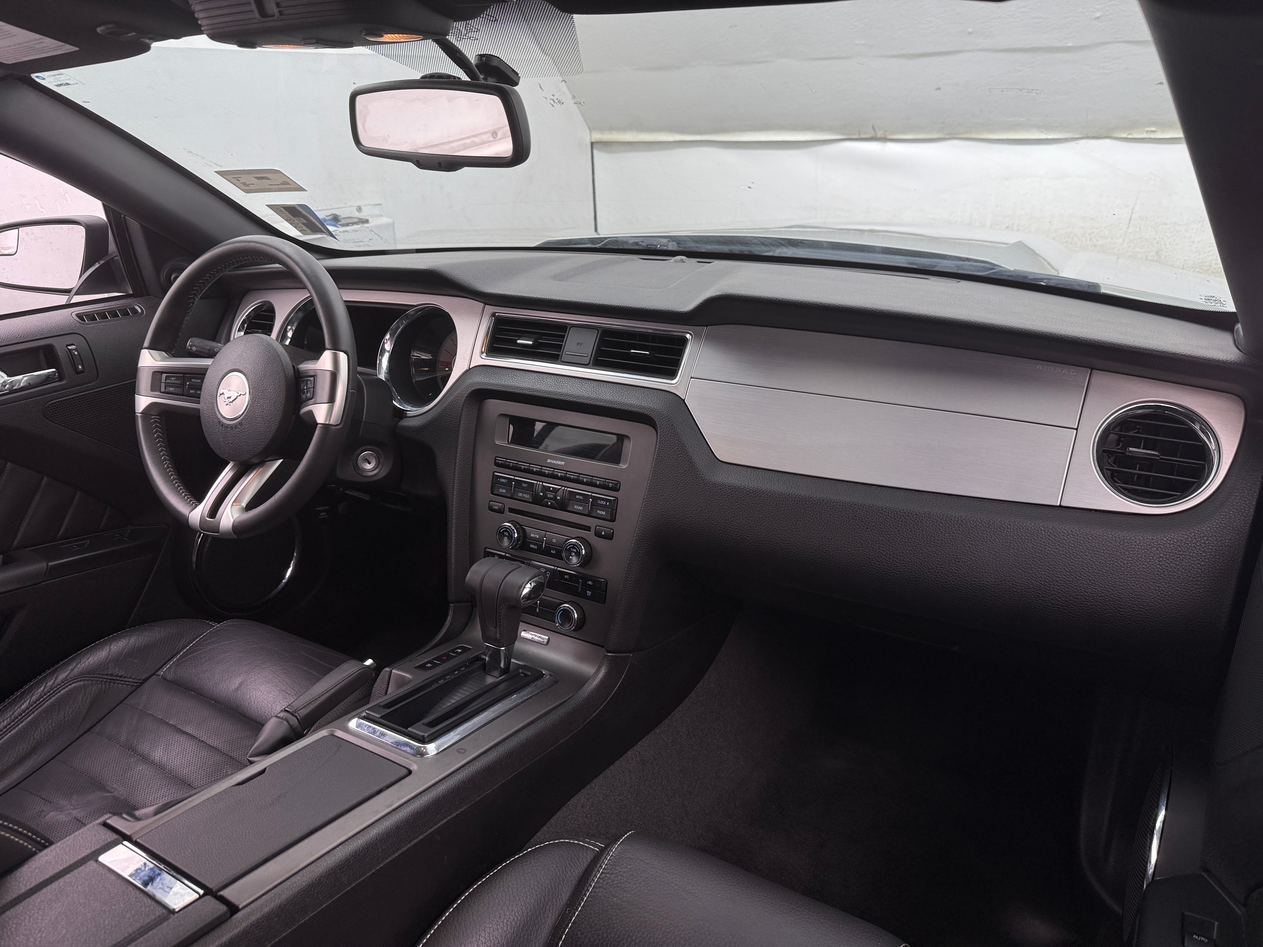 2011 Ford Mustang GT Premium 2