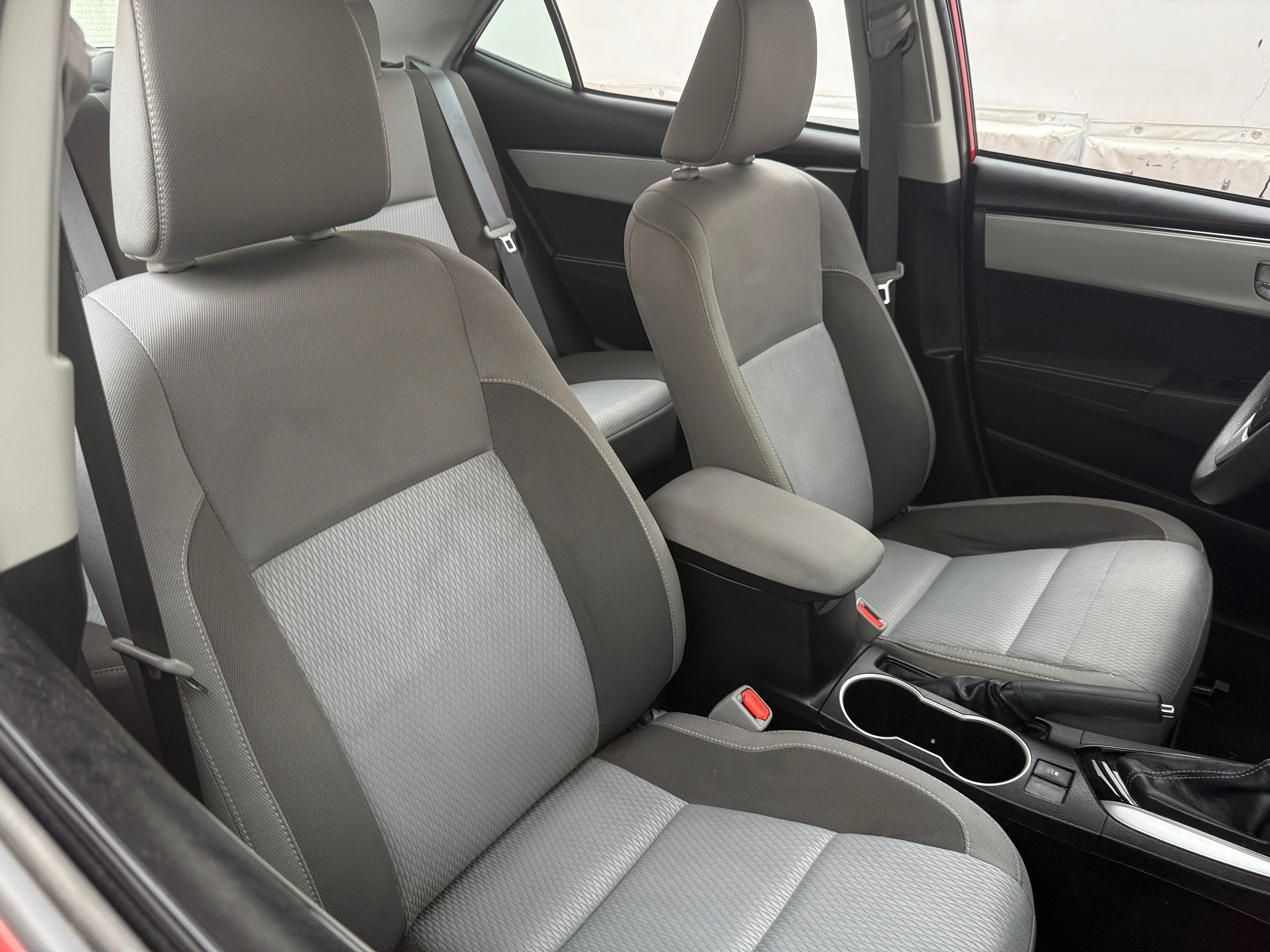 2019 Toyota Corolla LE 2