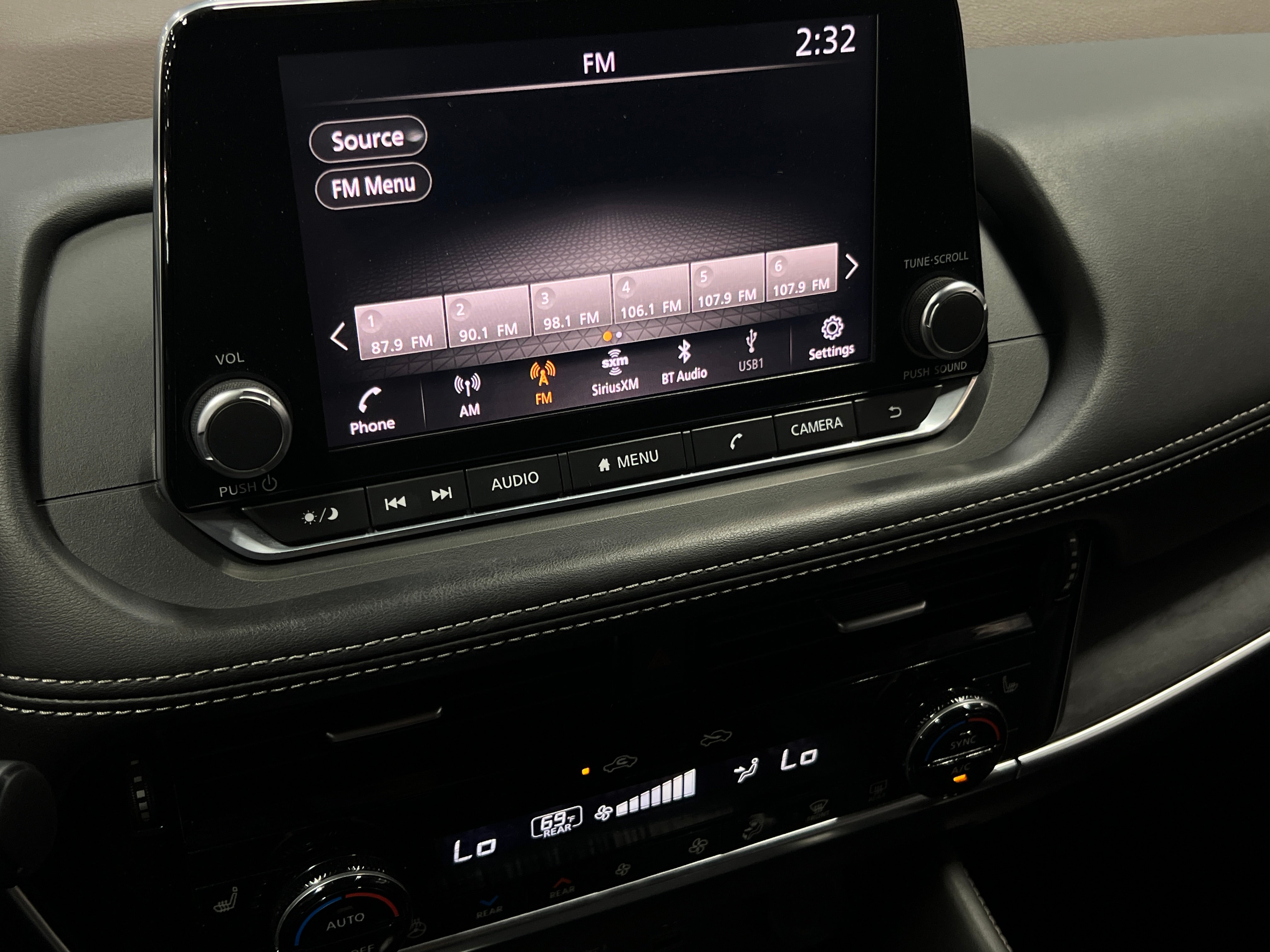 2021 Nissan Rogue SL 3
