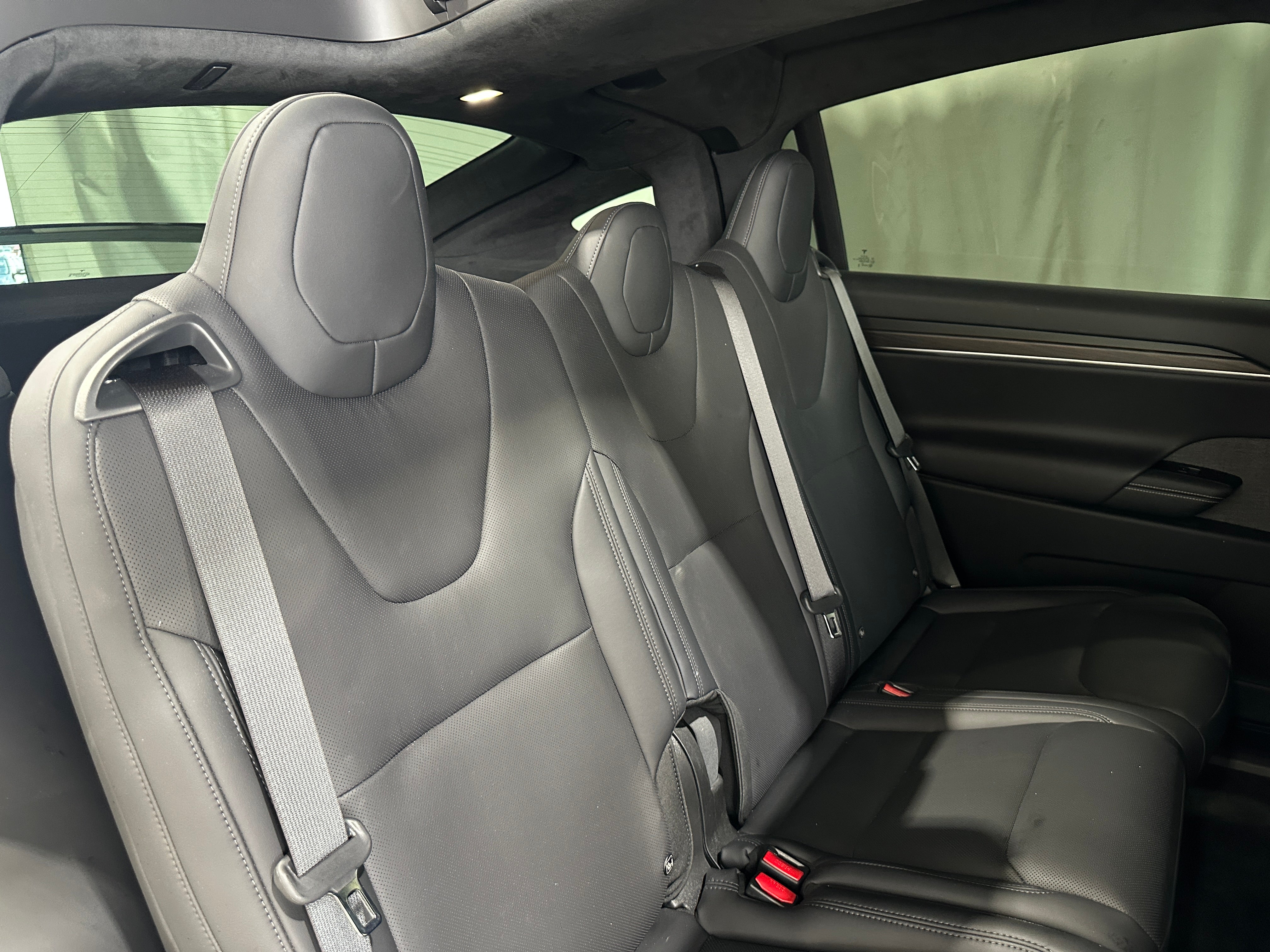 2024 Tesla Model X Standard Range 5