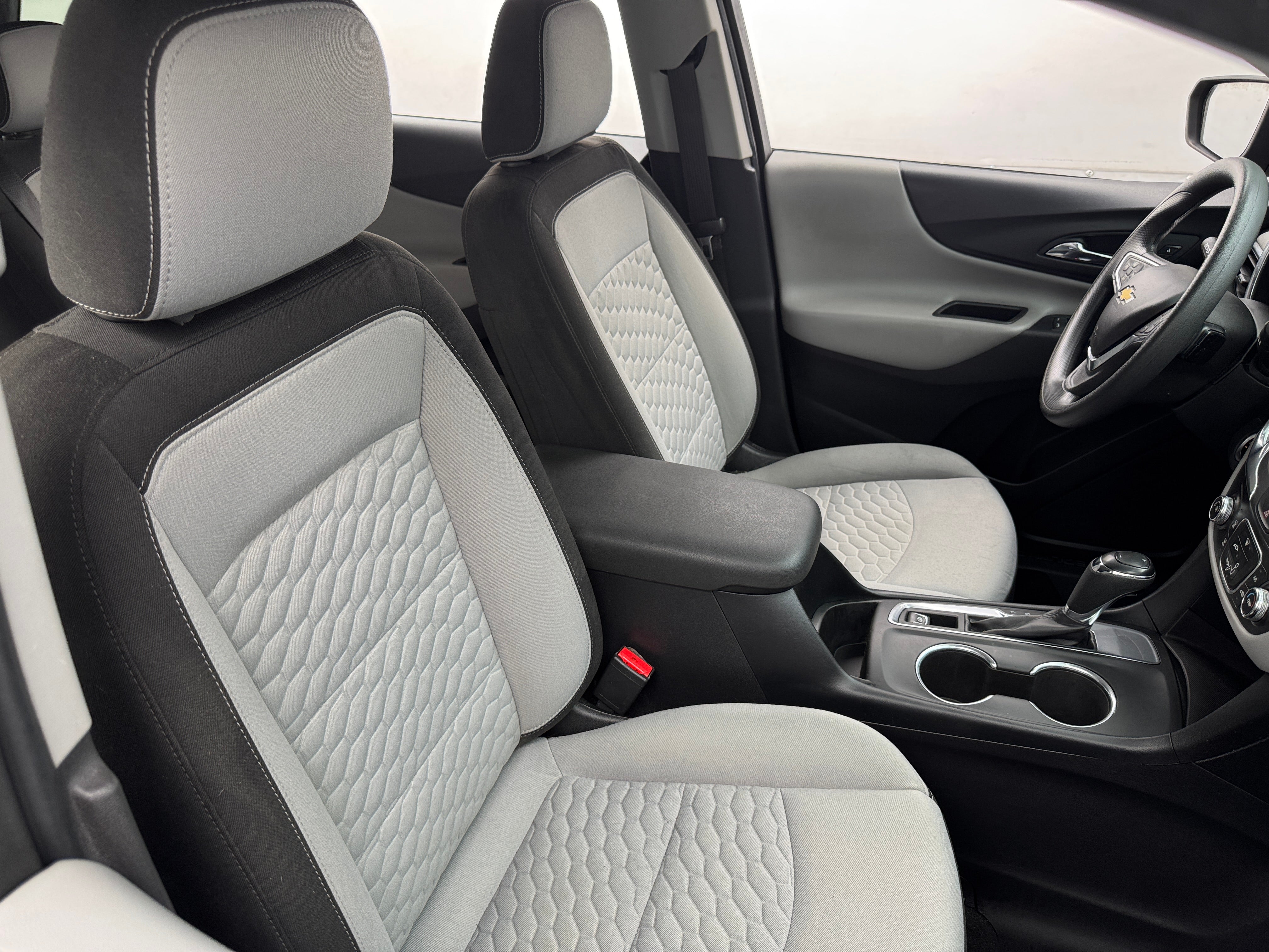 2019 Chevrolet Equinox LS 2