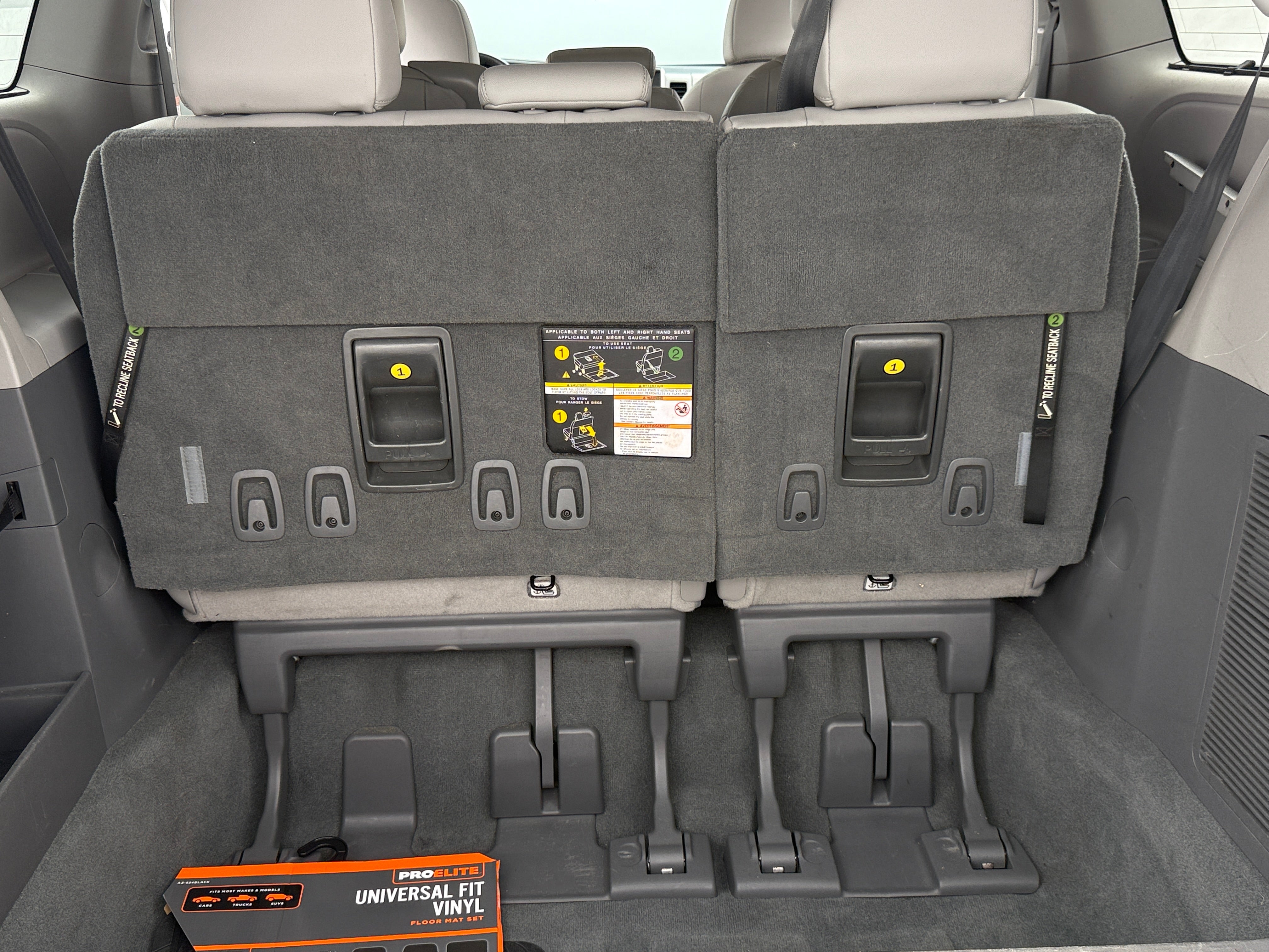2020 Toyota Sienna XLE 6