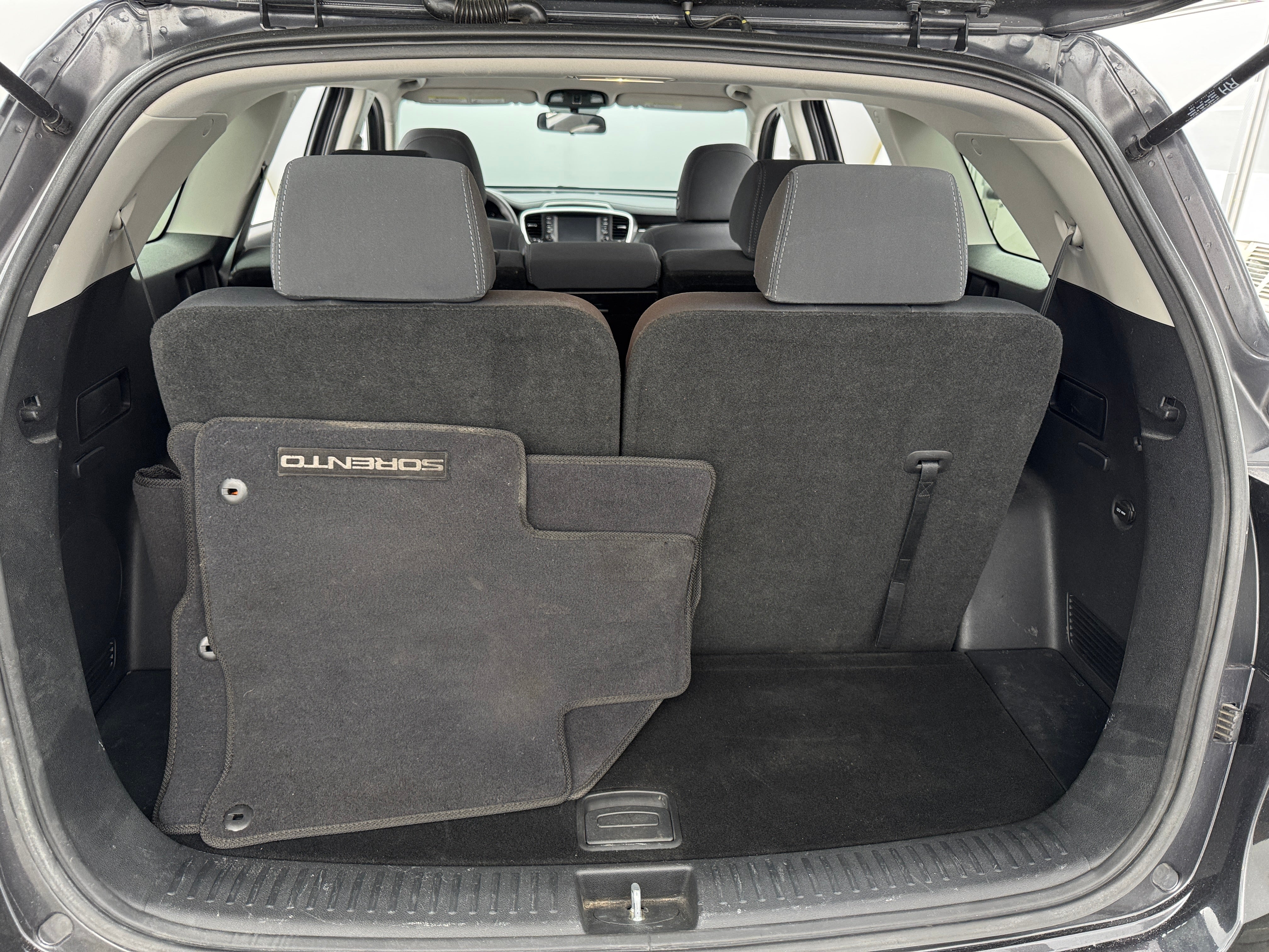 2019 Kia Sorento LX 7