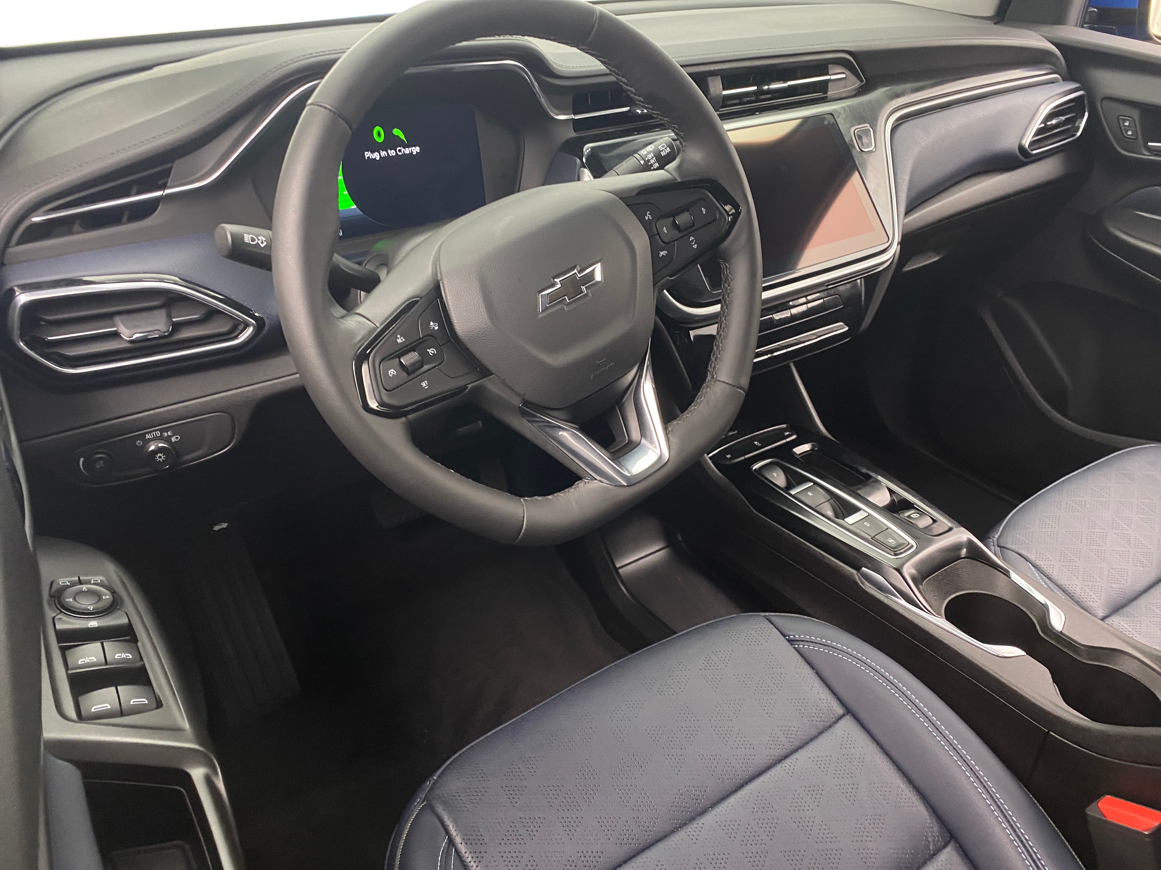 Thumbnail: 2023 Chevrolet Bolt EUV - 2