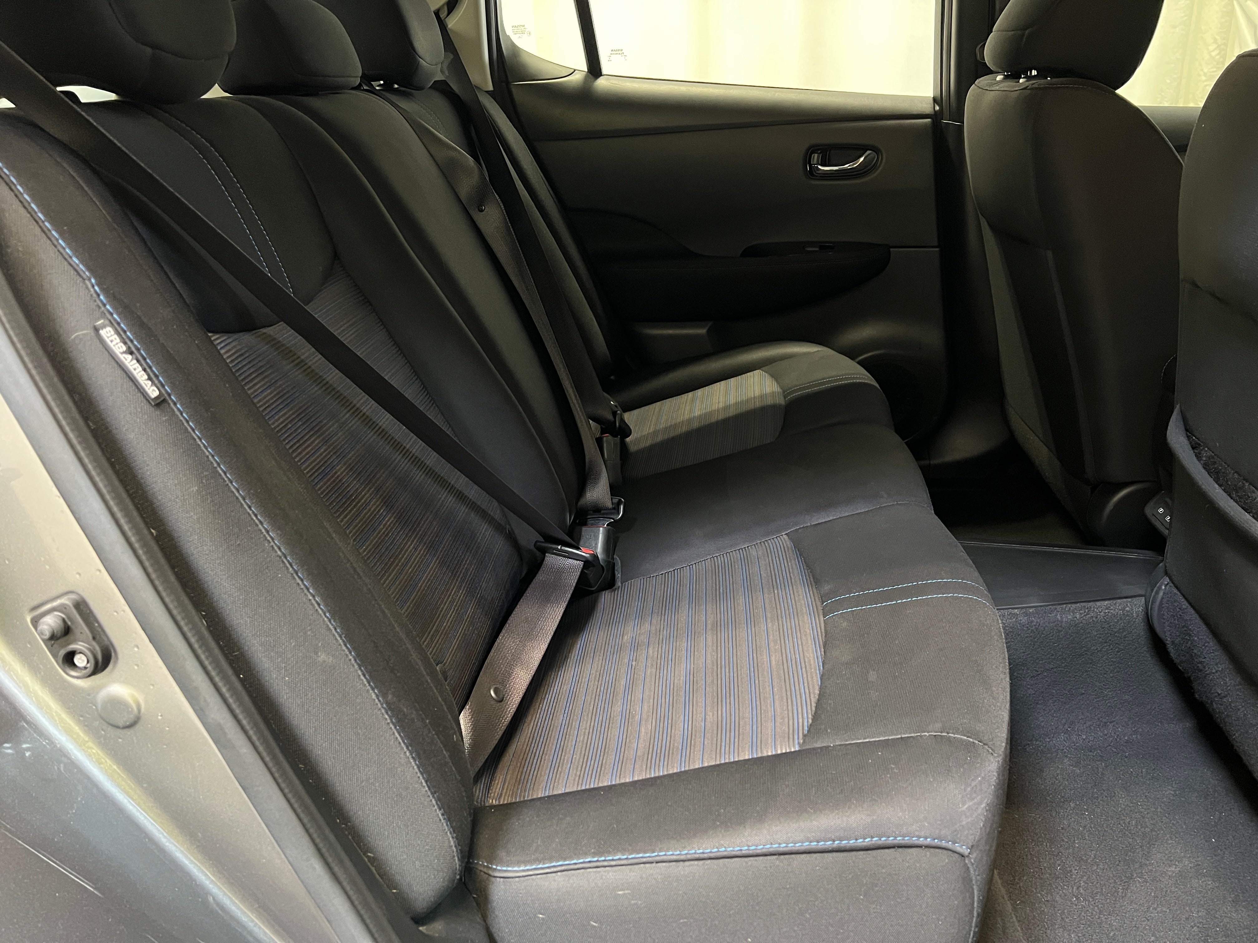 Thumbnail: 2021 Nissan Leaf - 6