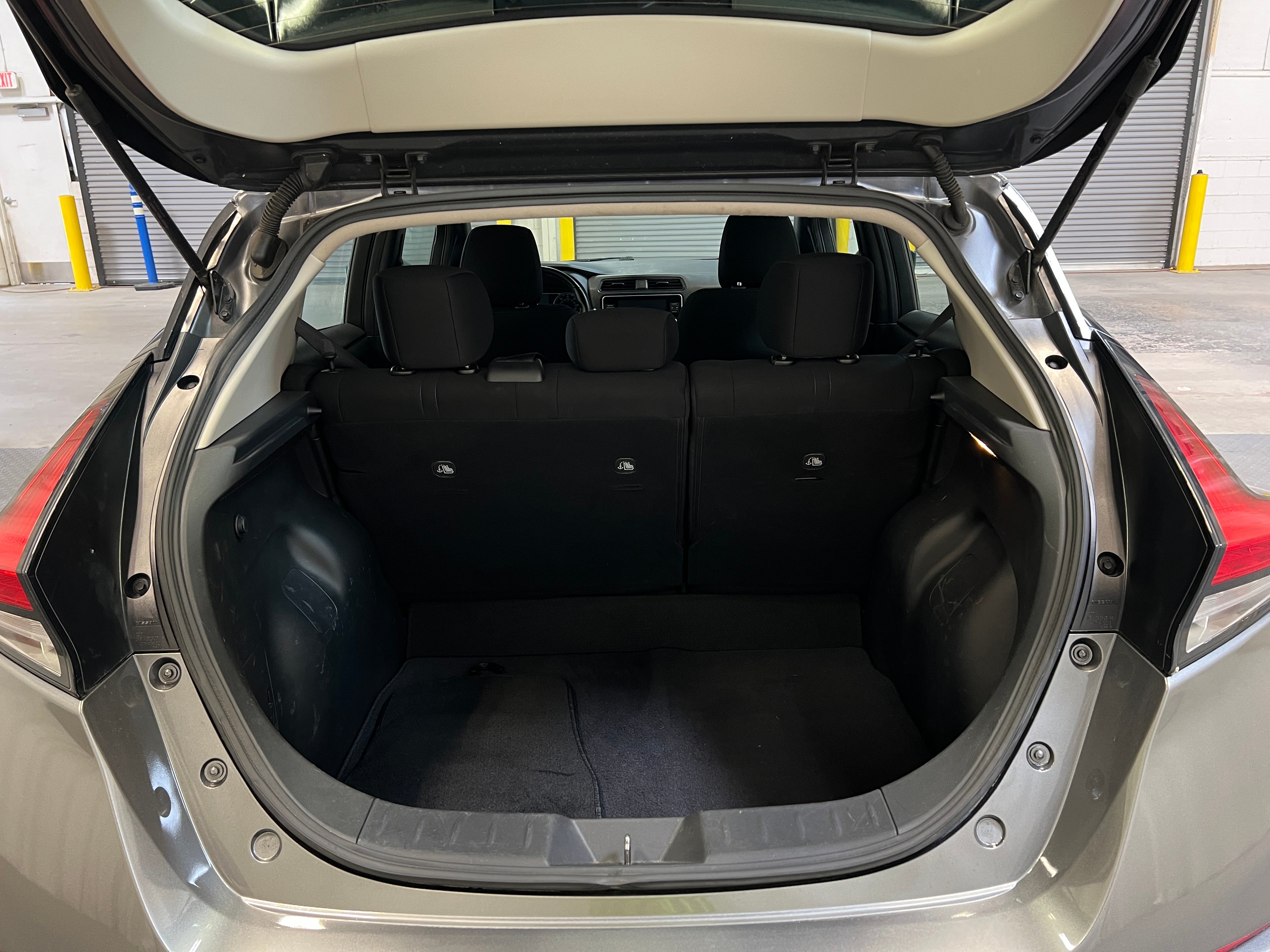 Thumbnail: 2021 Nissan Leaf - 7