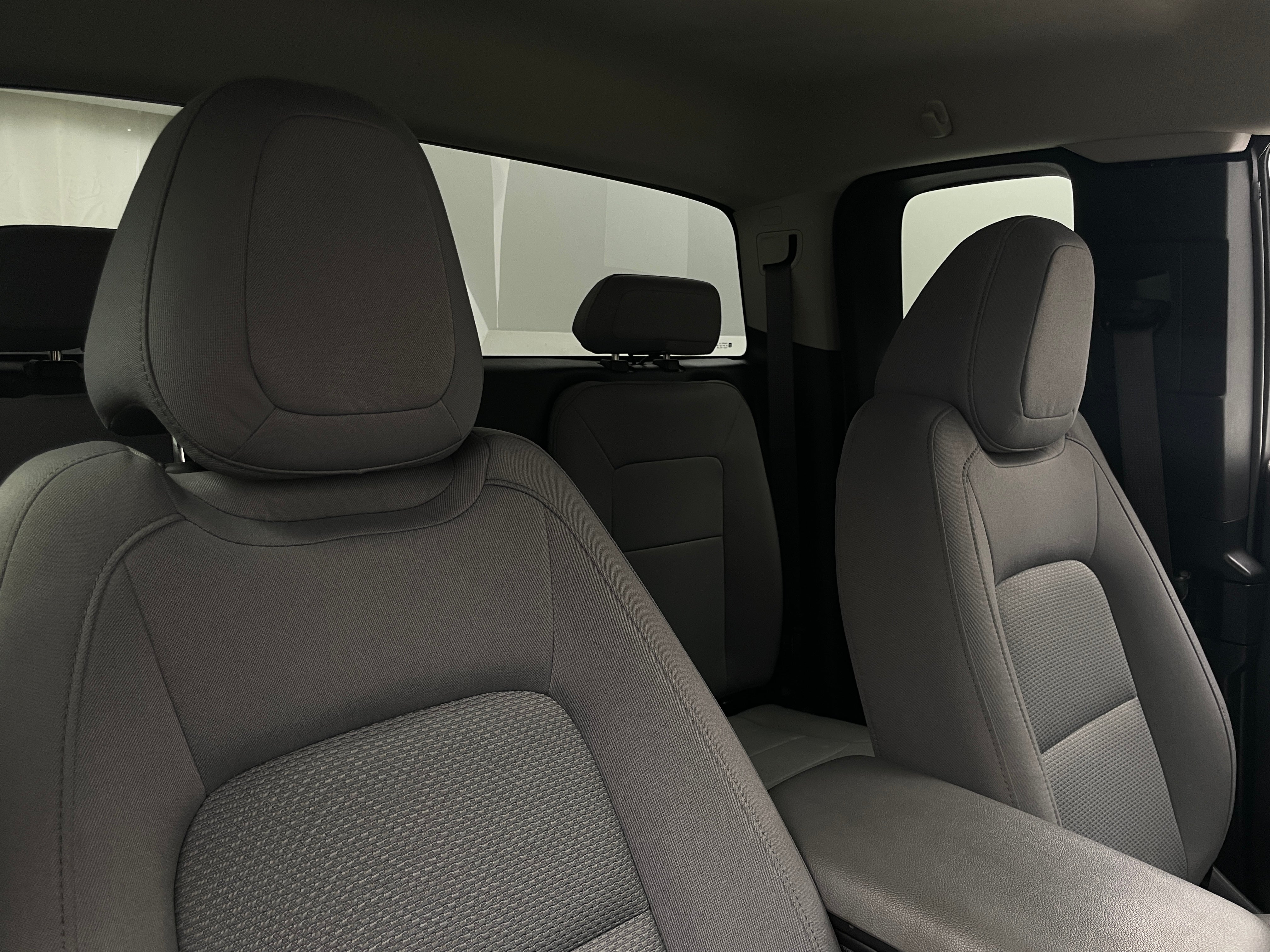 2018 Chevrolet Colorado Work Truck 2
