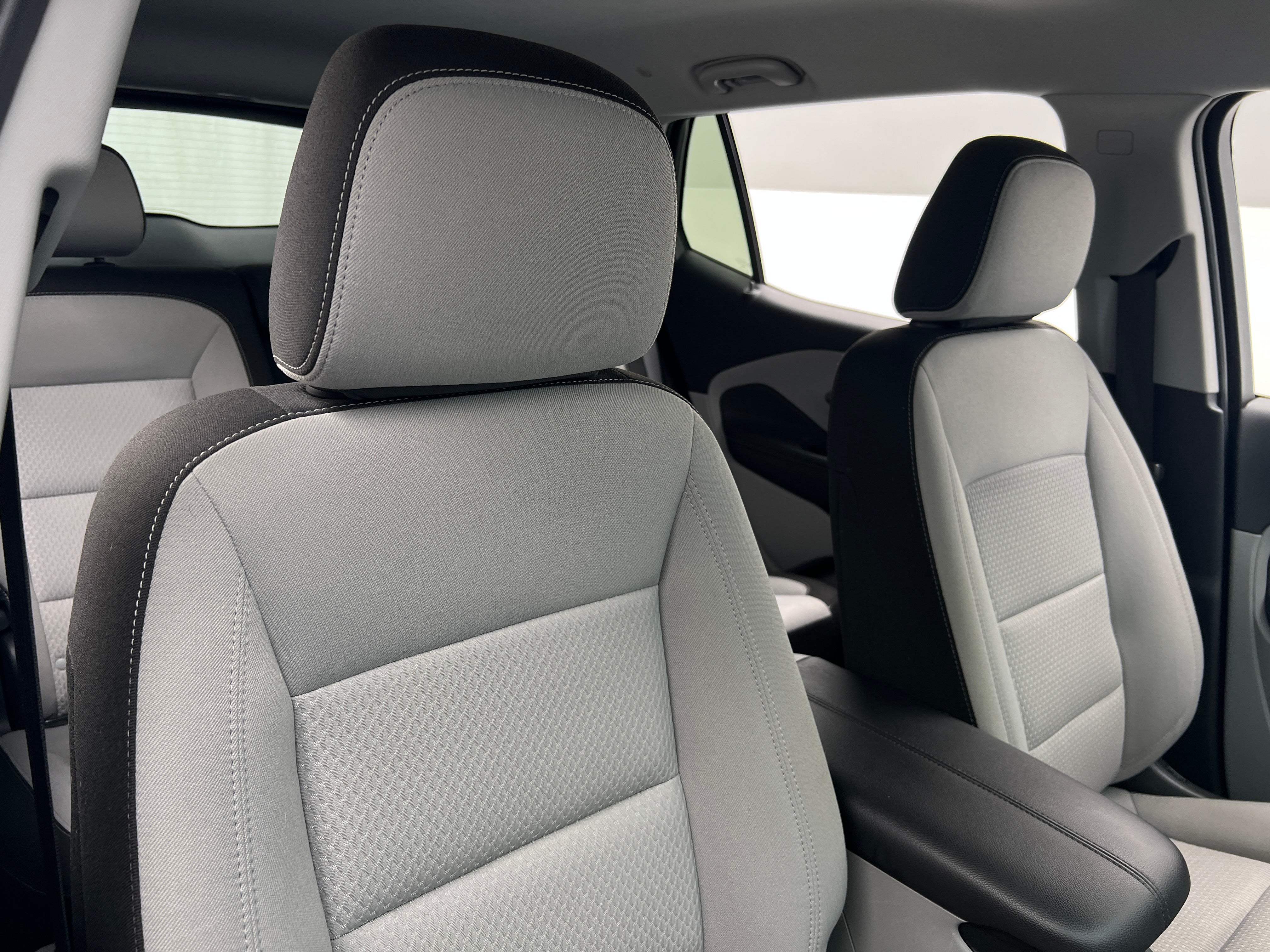 2023 GMC Terrain SLE 2