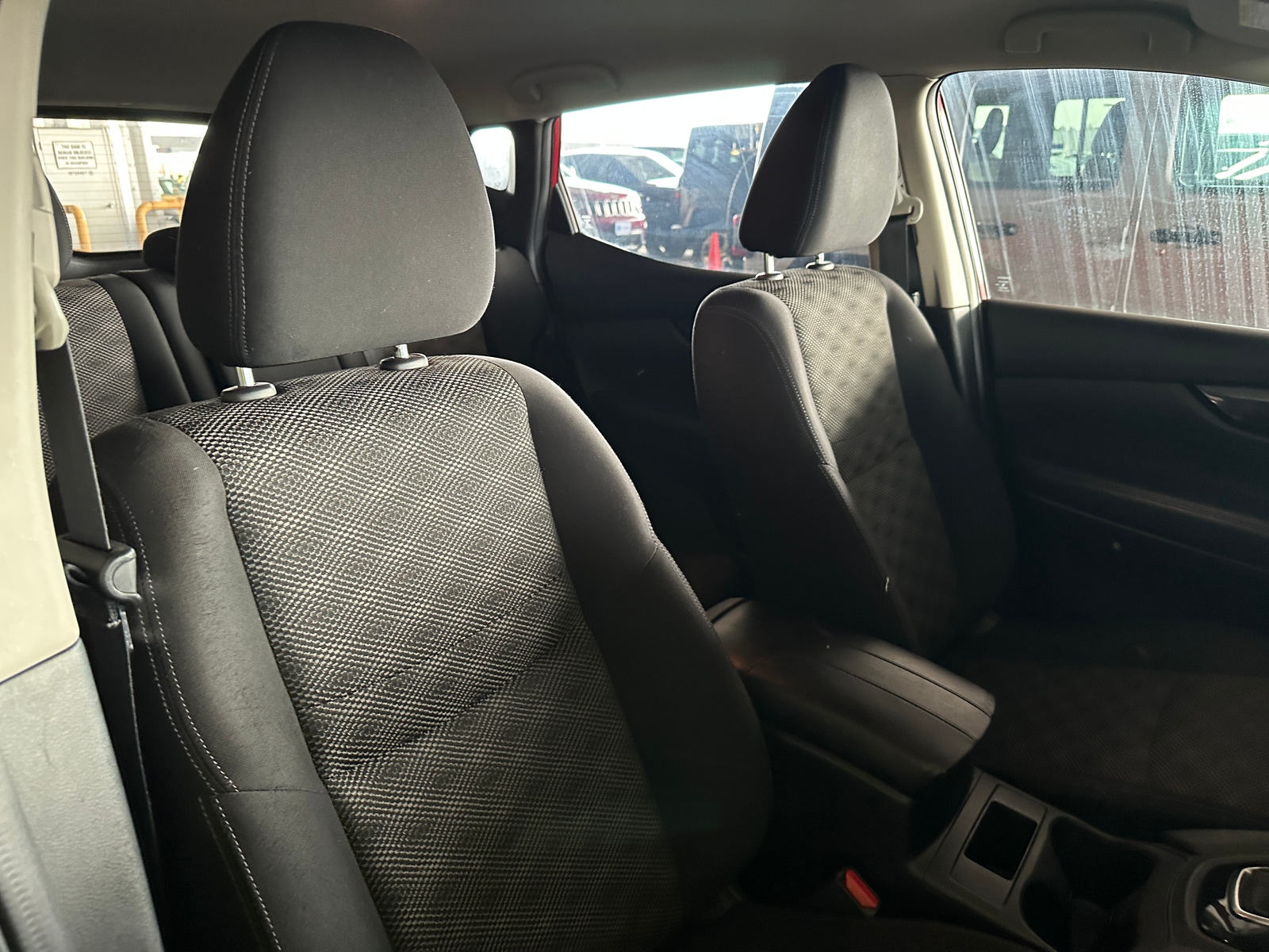 Thumbnail: 2020 Nissan Rogue Sport - 2