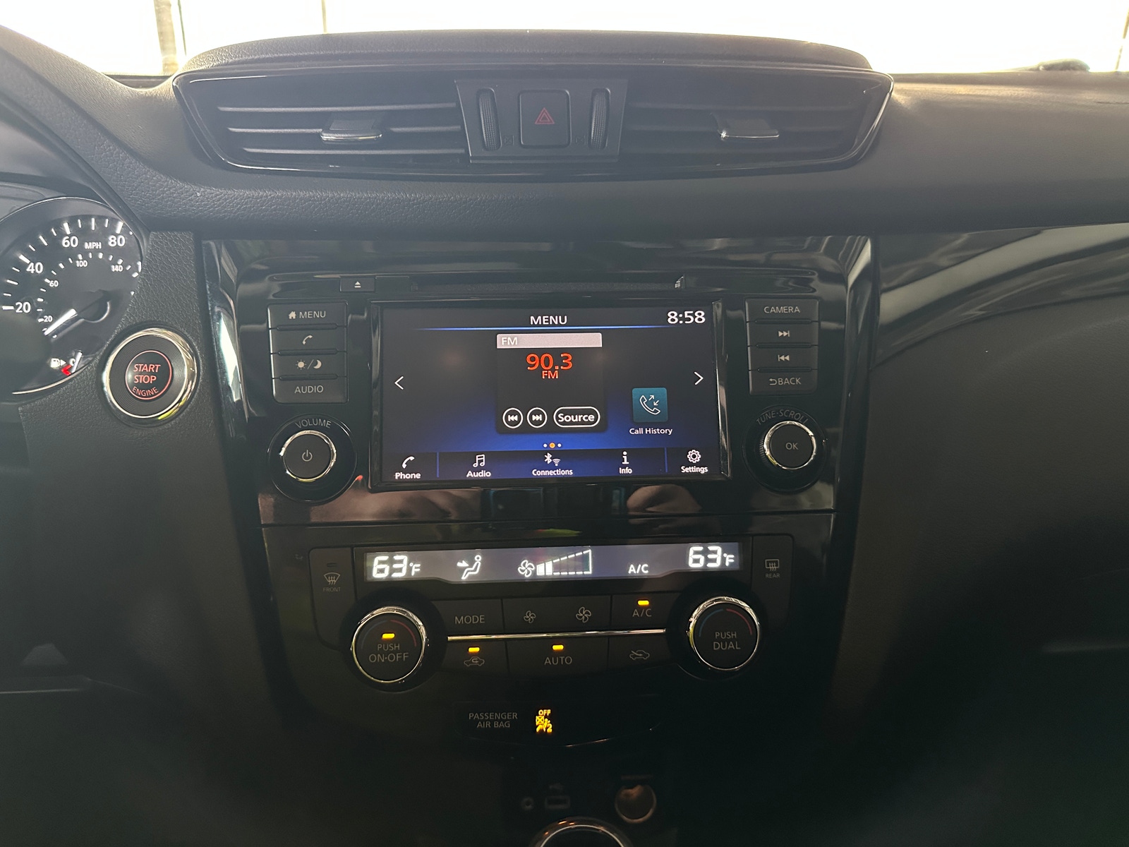 Thumbnail: 2020 Nissan Rogue Sport - 4