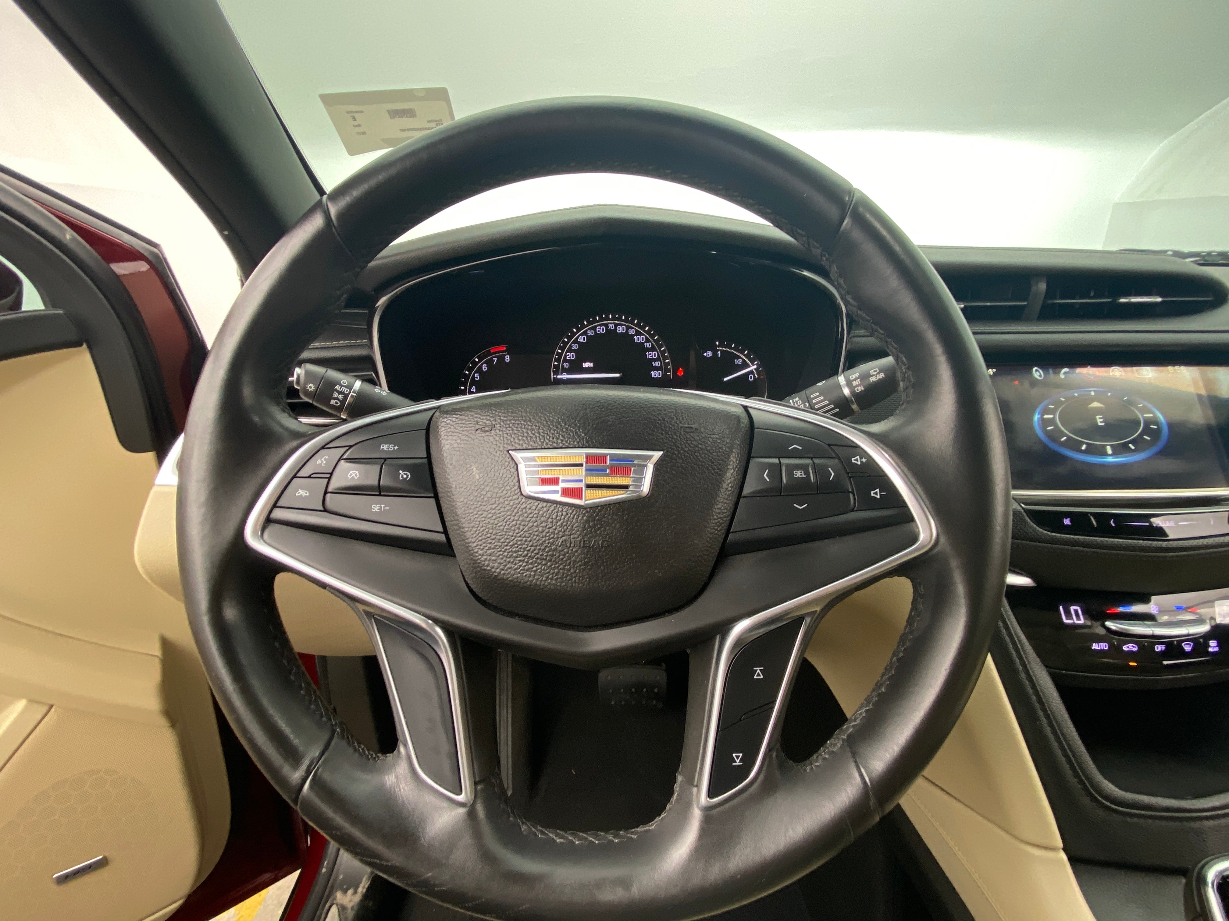 2017 Cadillac XT5 Base 4