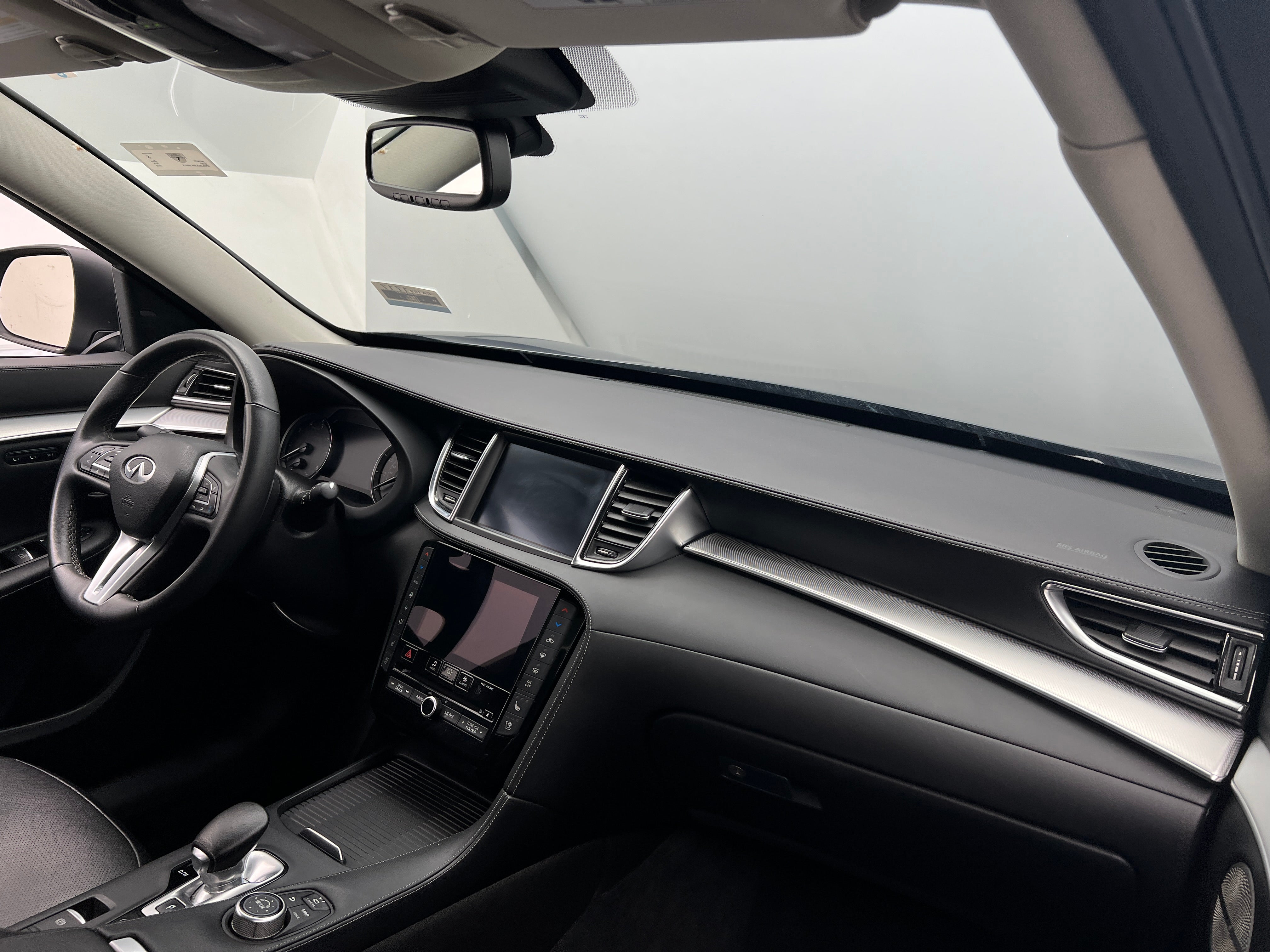 2022 INFINITI QX50 Essential 2