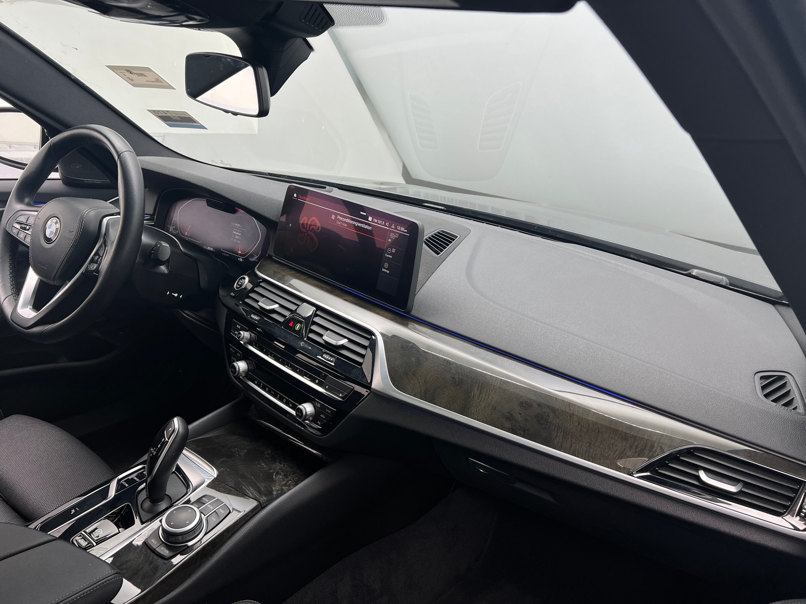 Thumbnail: 2022 BMW 5 Series - 2