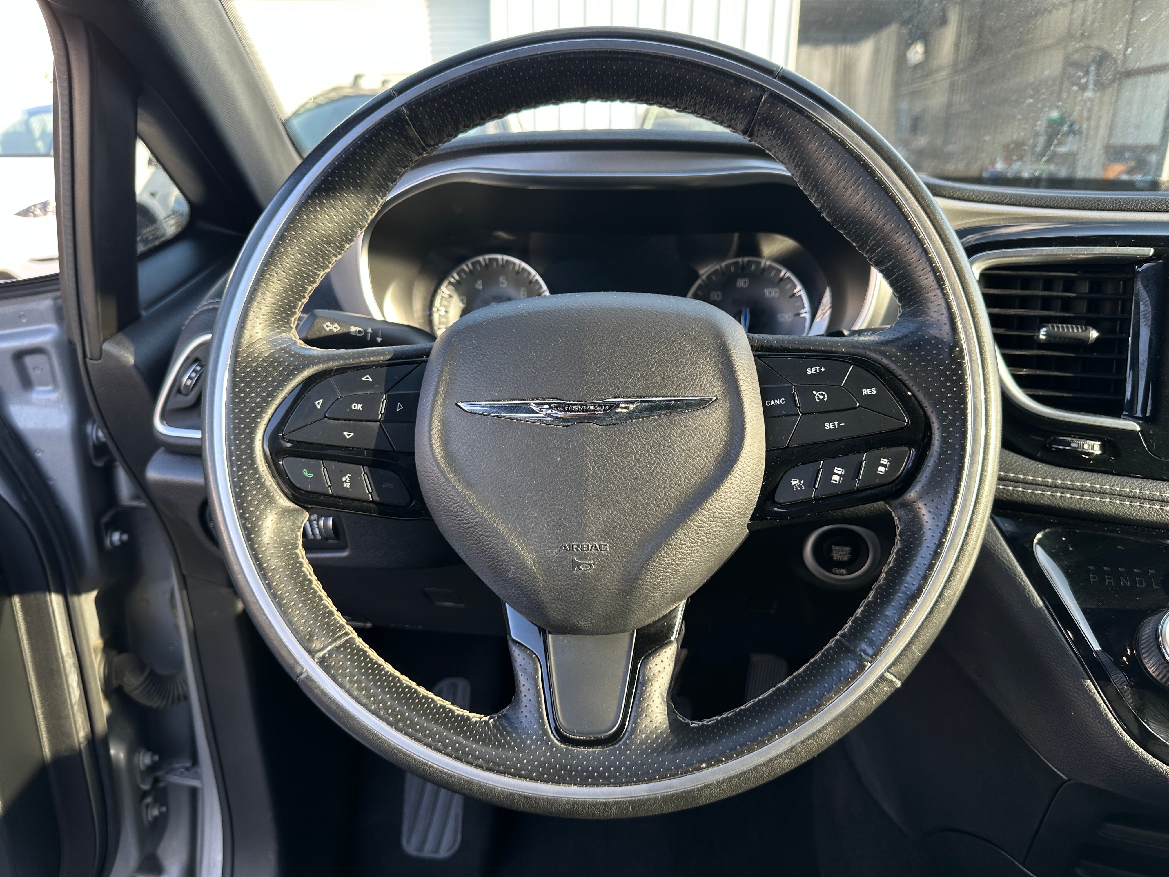 2019 Chrysler Pacifica Limited 4
