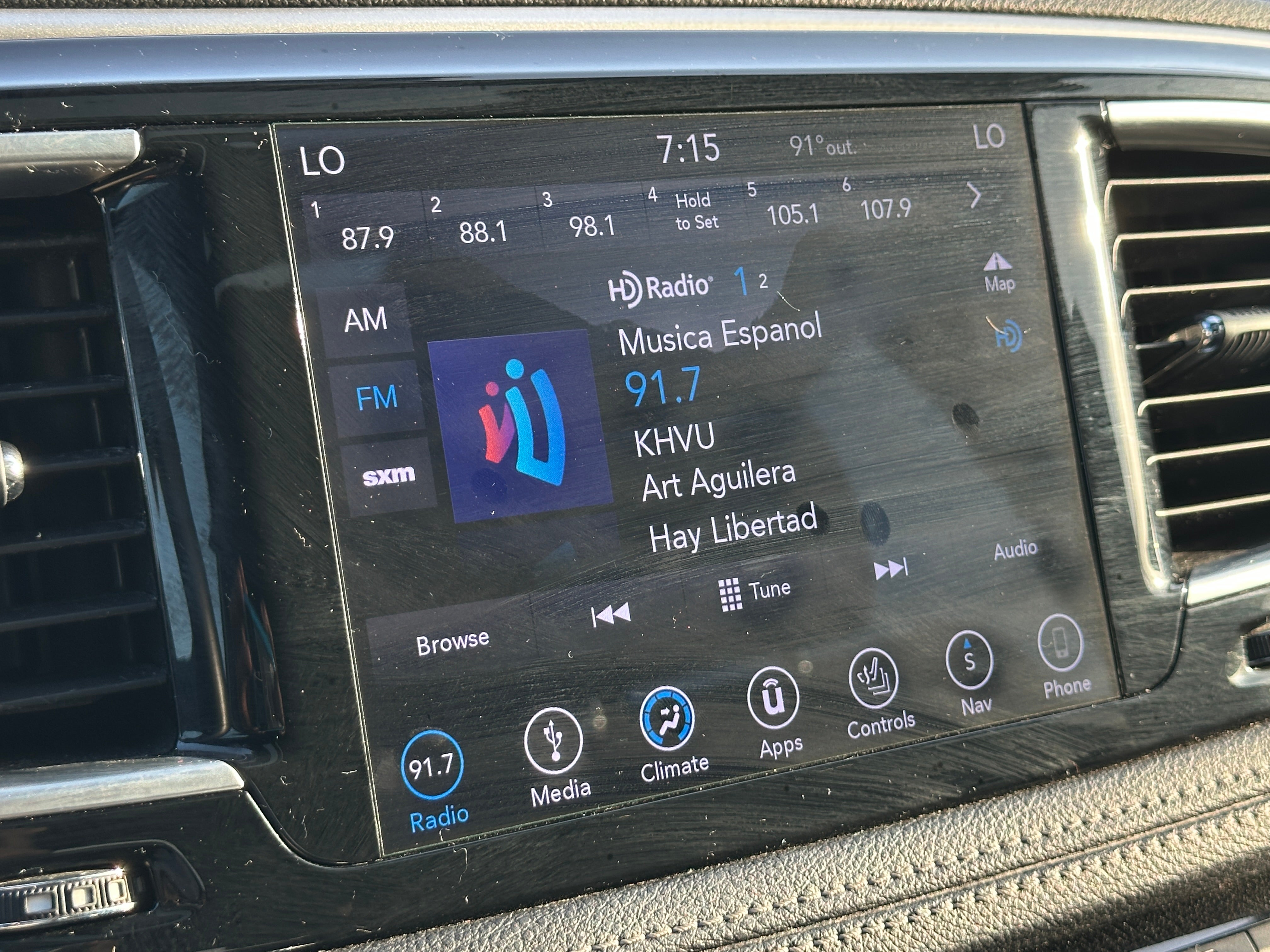 2019 Chrysler Pacifica Limited 3
