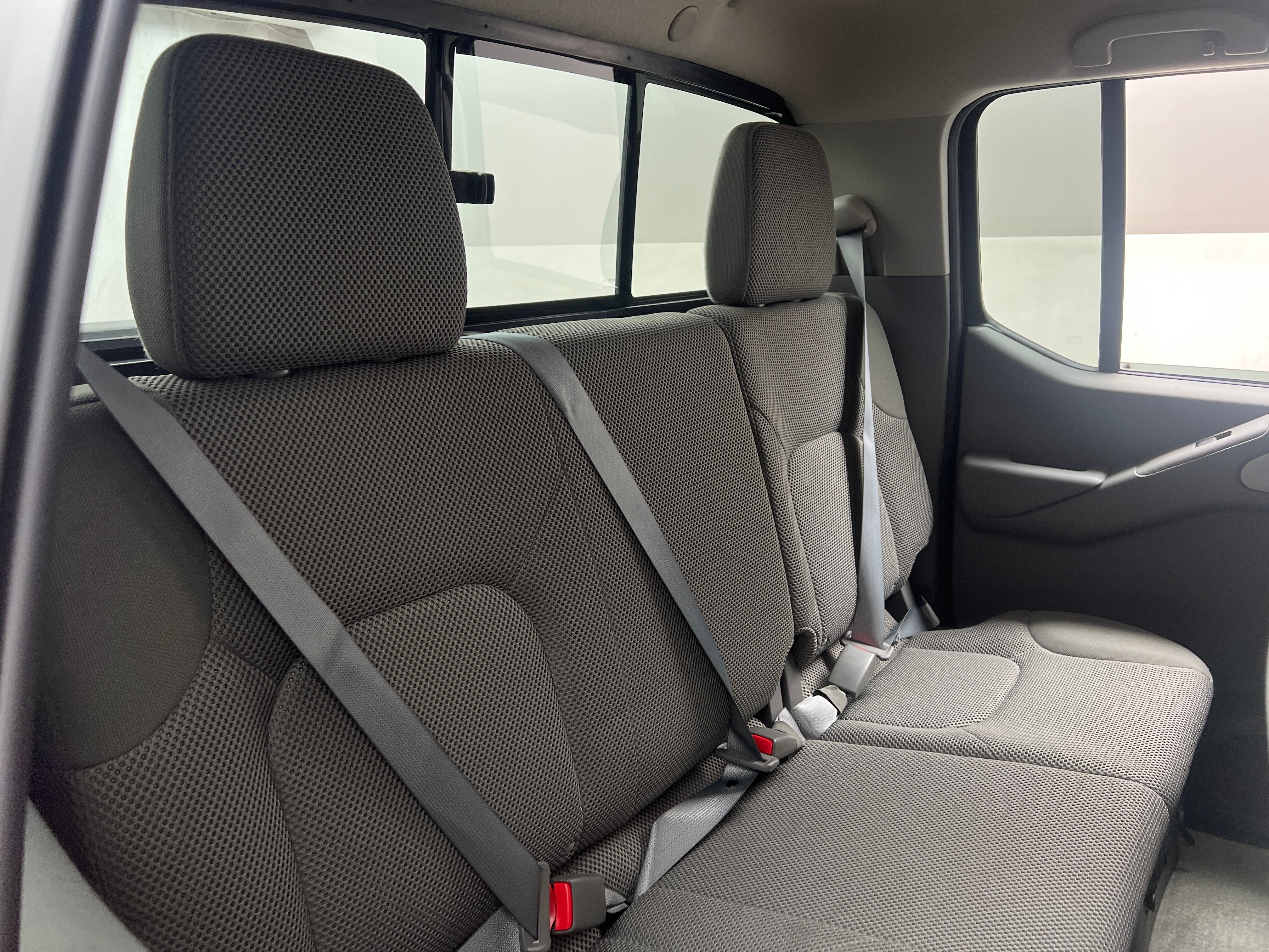 2016 Nissan Frontier SV 6