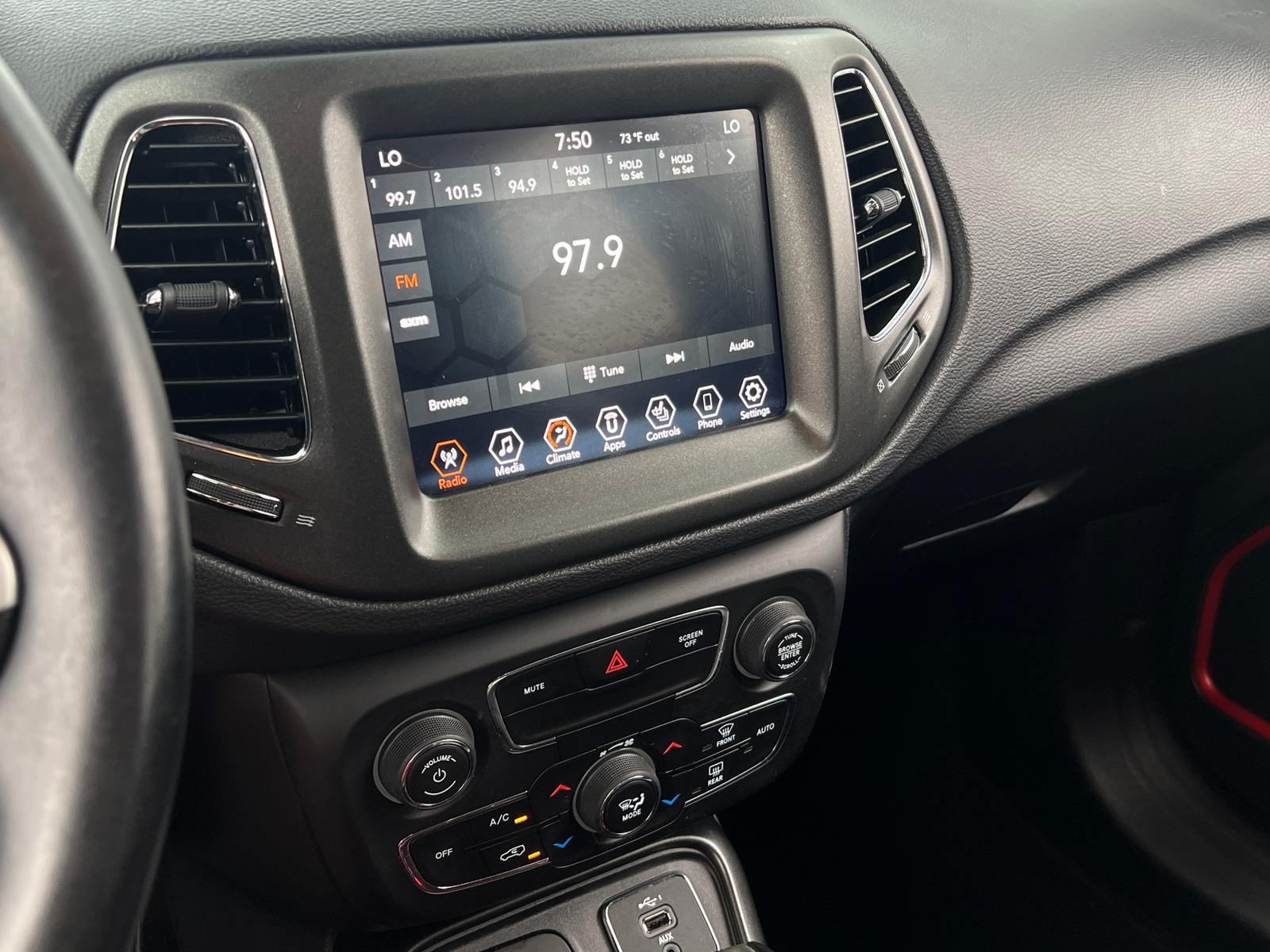 Thumbnail: 2019 Jeep Compass - 3