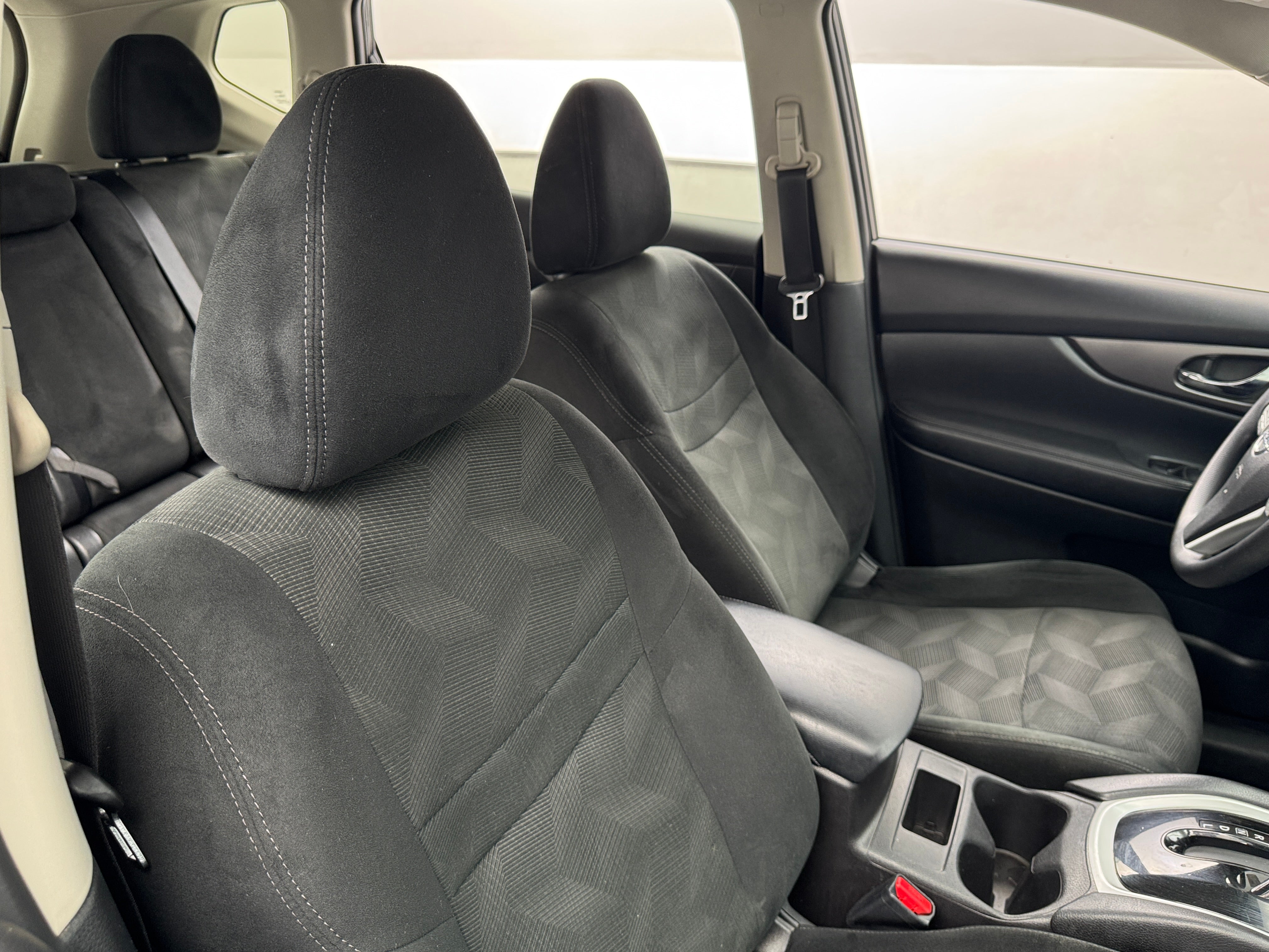 2016 Nissan Rogue S 2