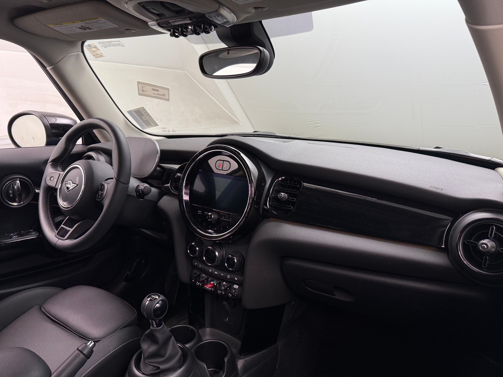 Thumbnail: 2023 MINI Cooper Hardtop - 2