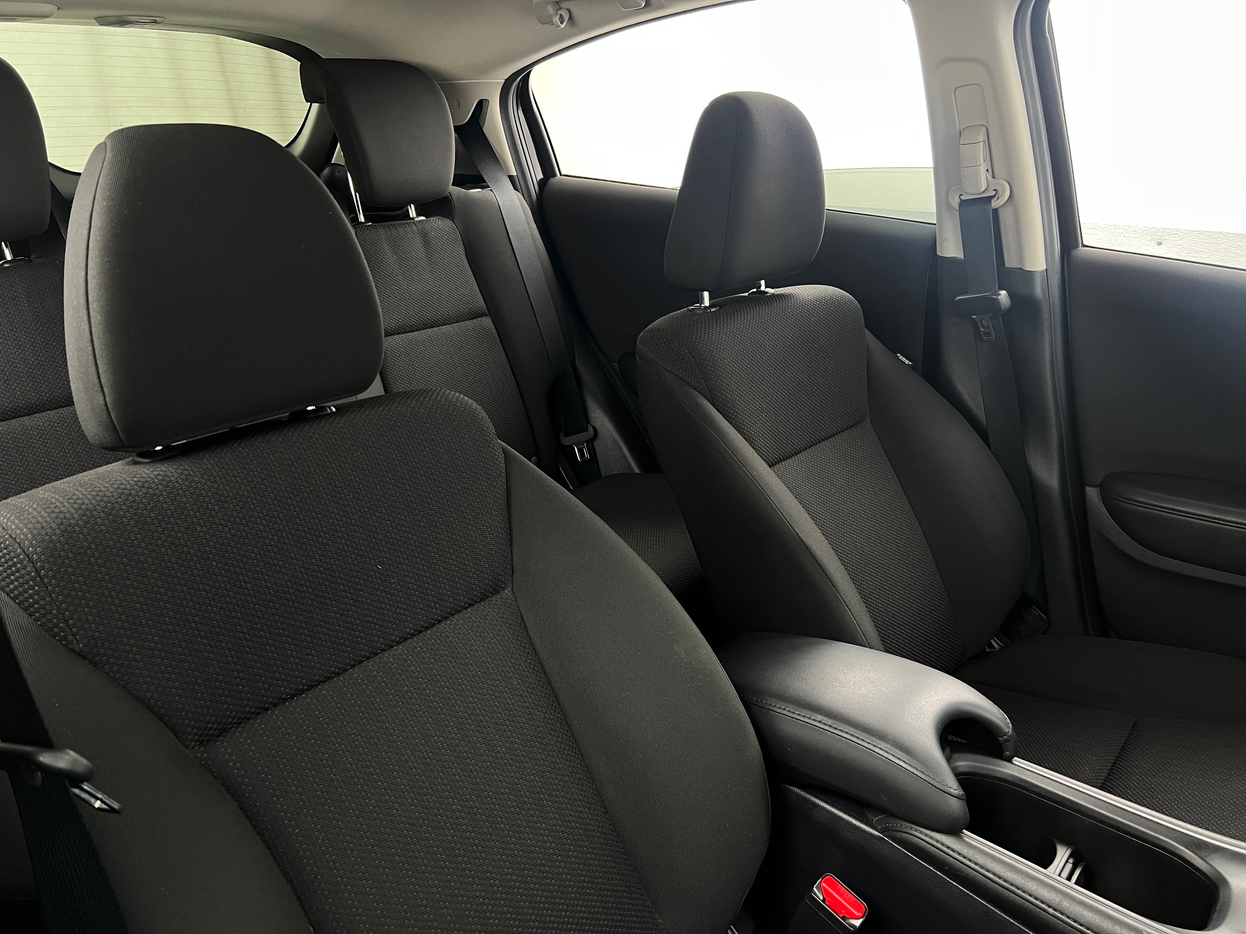 2016 Honda HR-V EX 2