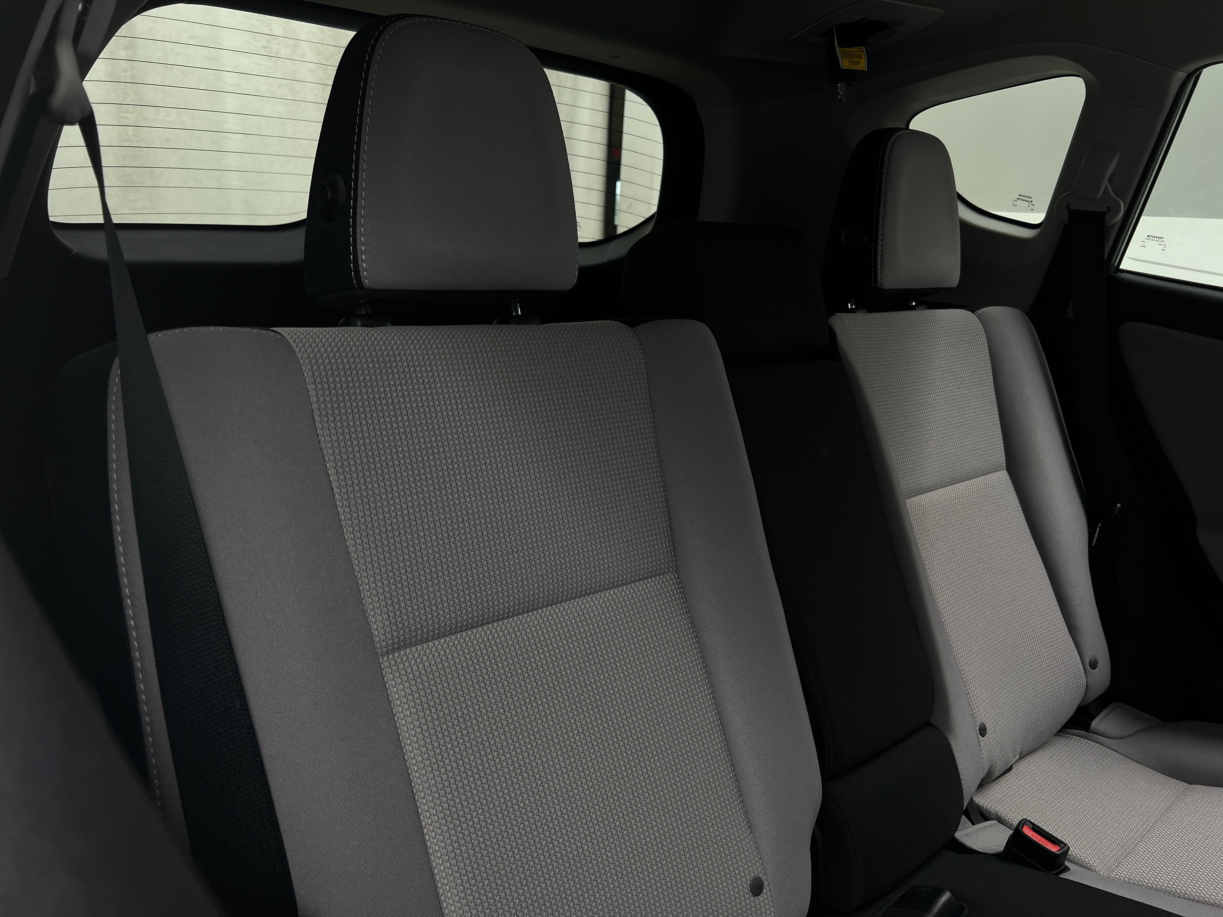 2017 Toyota RAV4 XLE 6