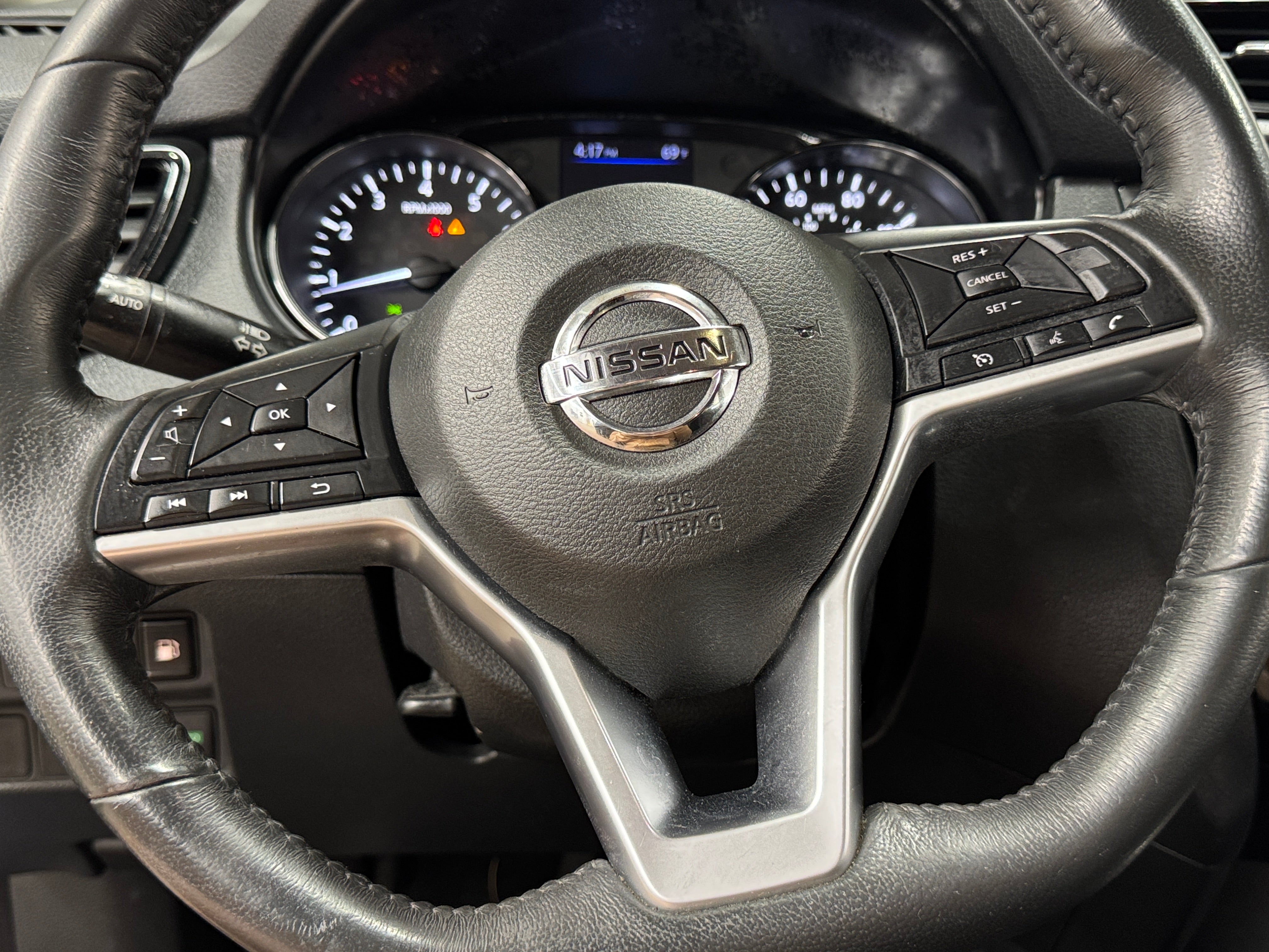 2018 Nissan Rogue SV 5
