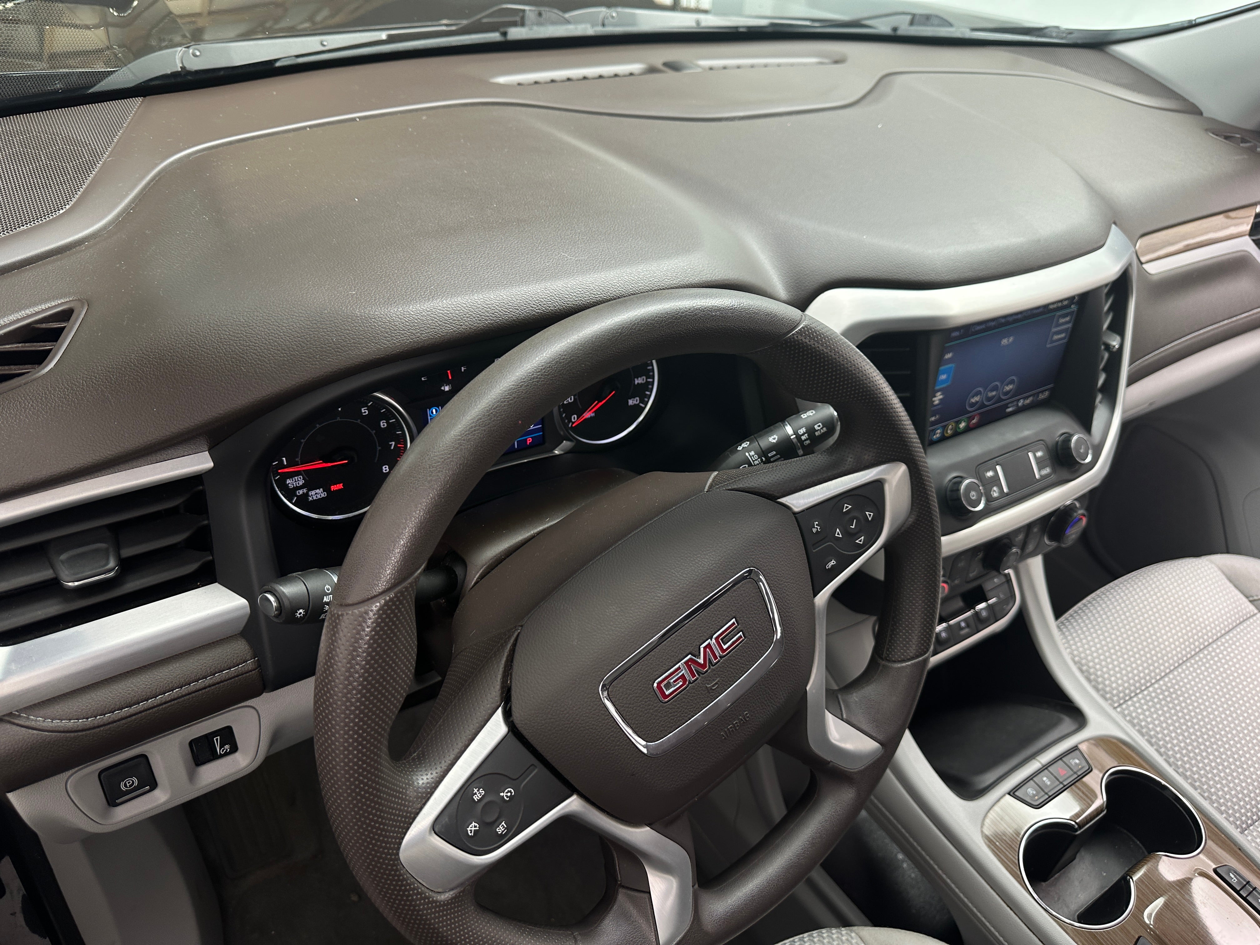 2021 GMC Acadia SLE 3