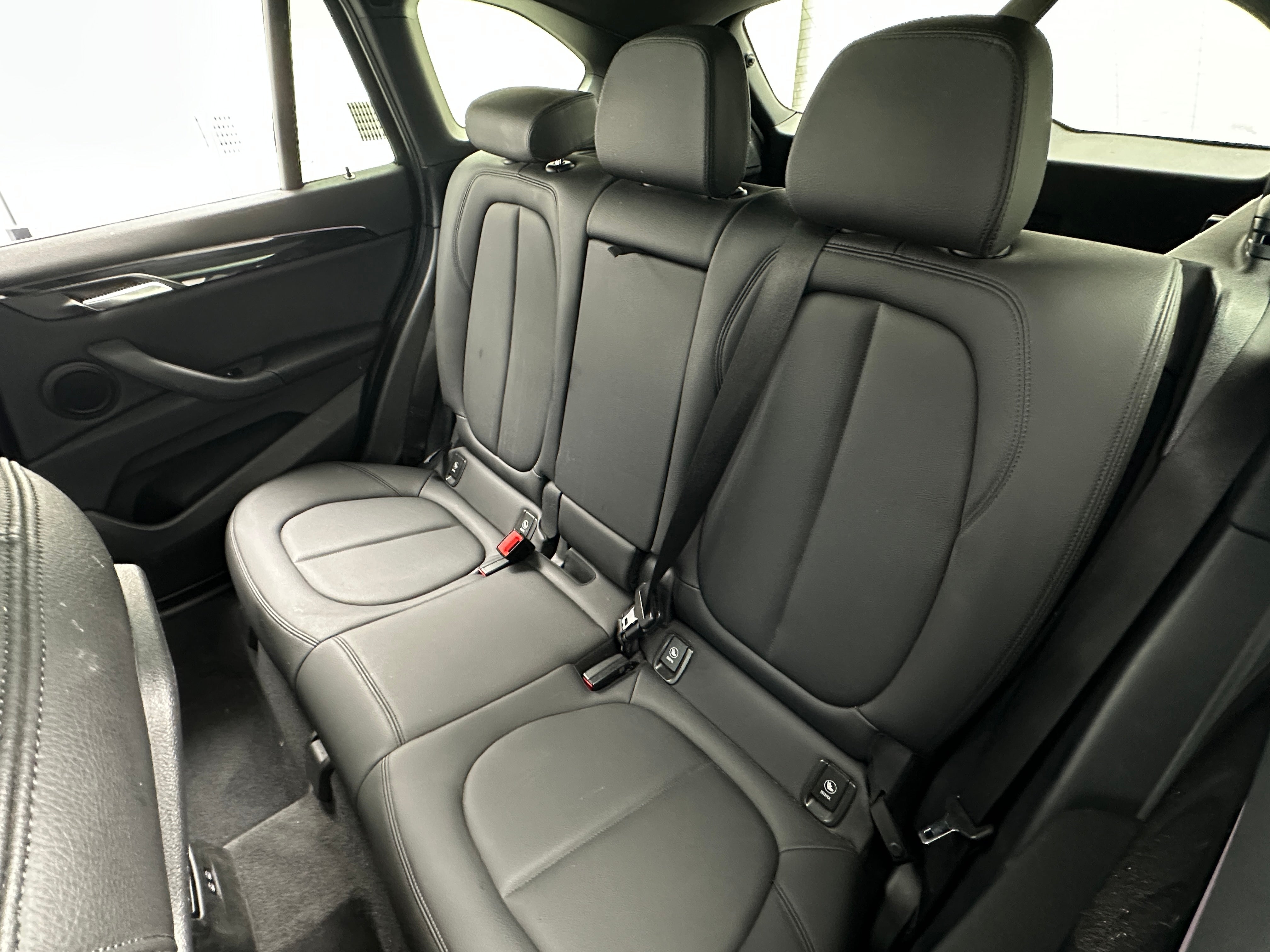 2021 BMW X1 xDrive28i 5