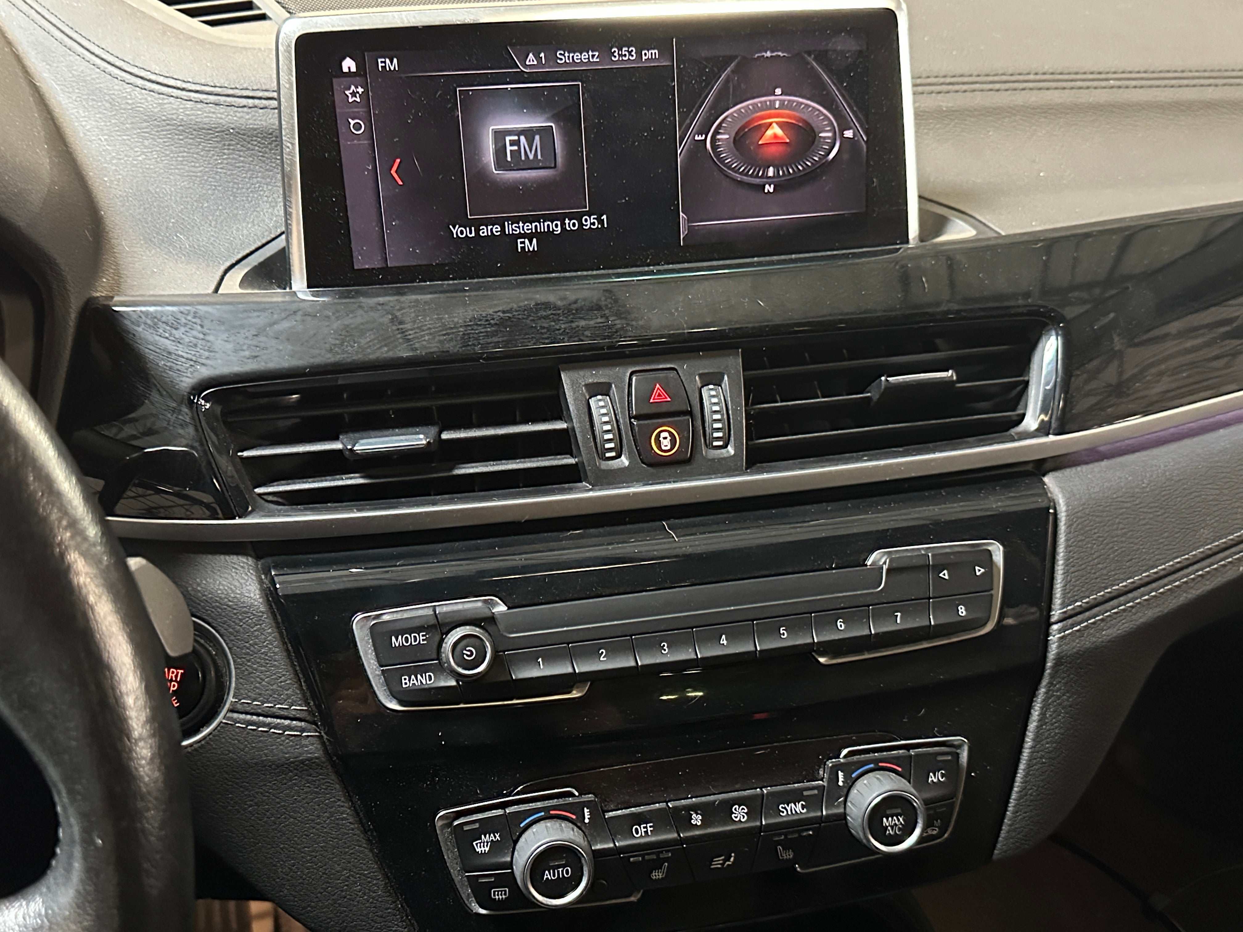 2021 BMW X1 xDrive28i 3