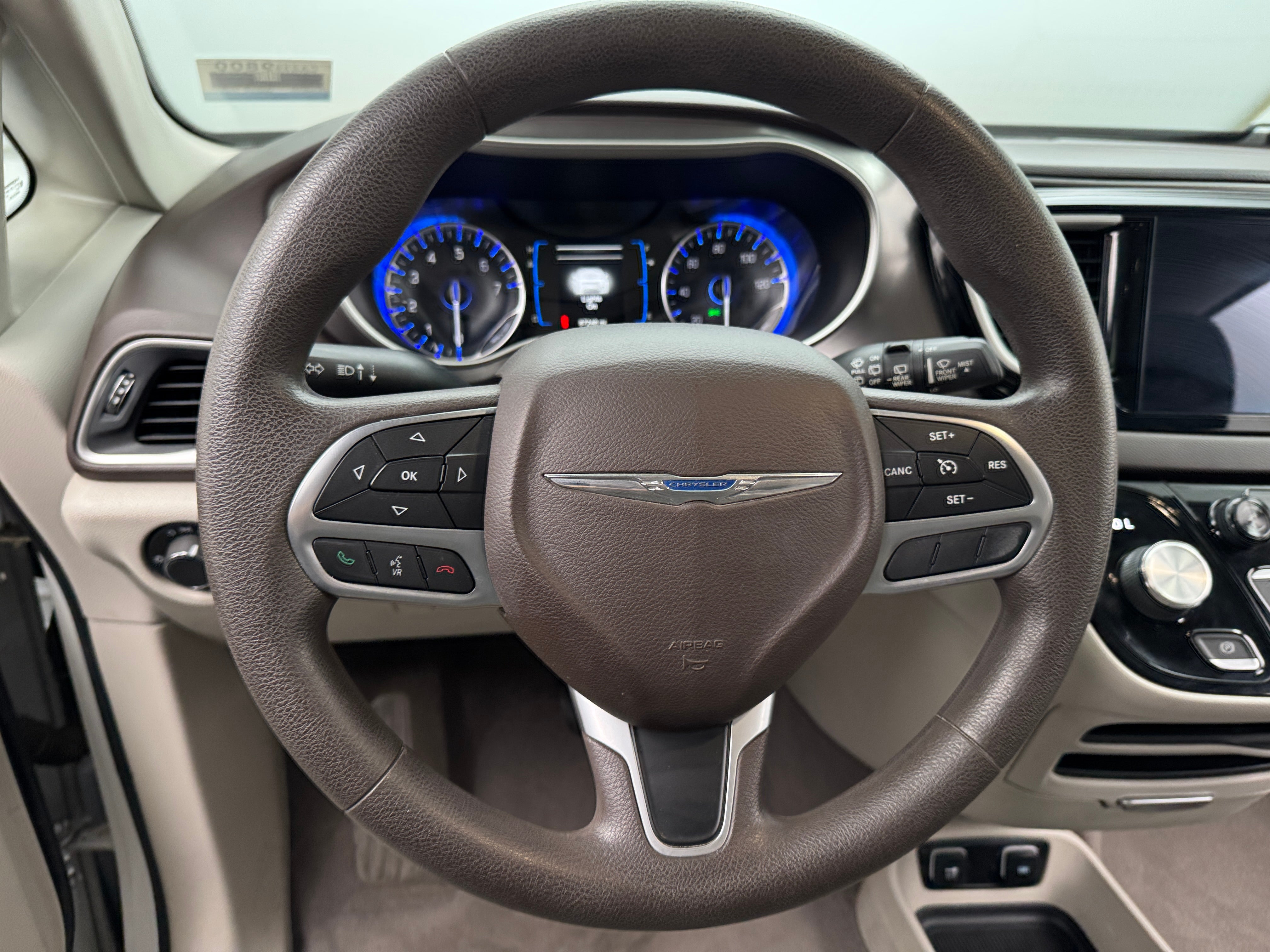 2017 Chrysler Pacifica Touring 5