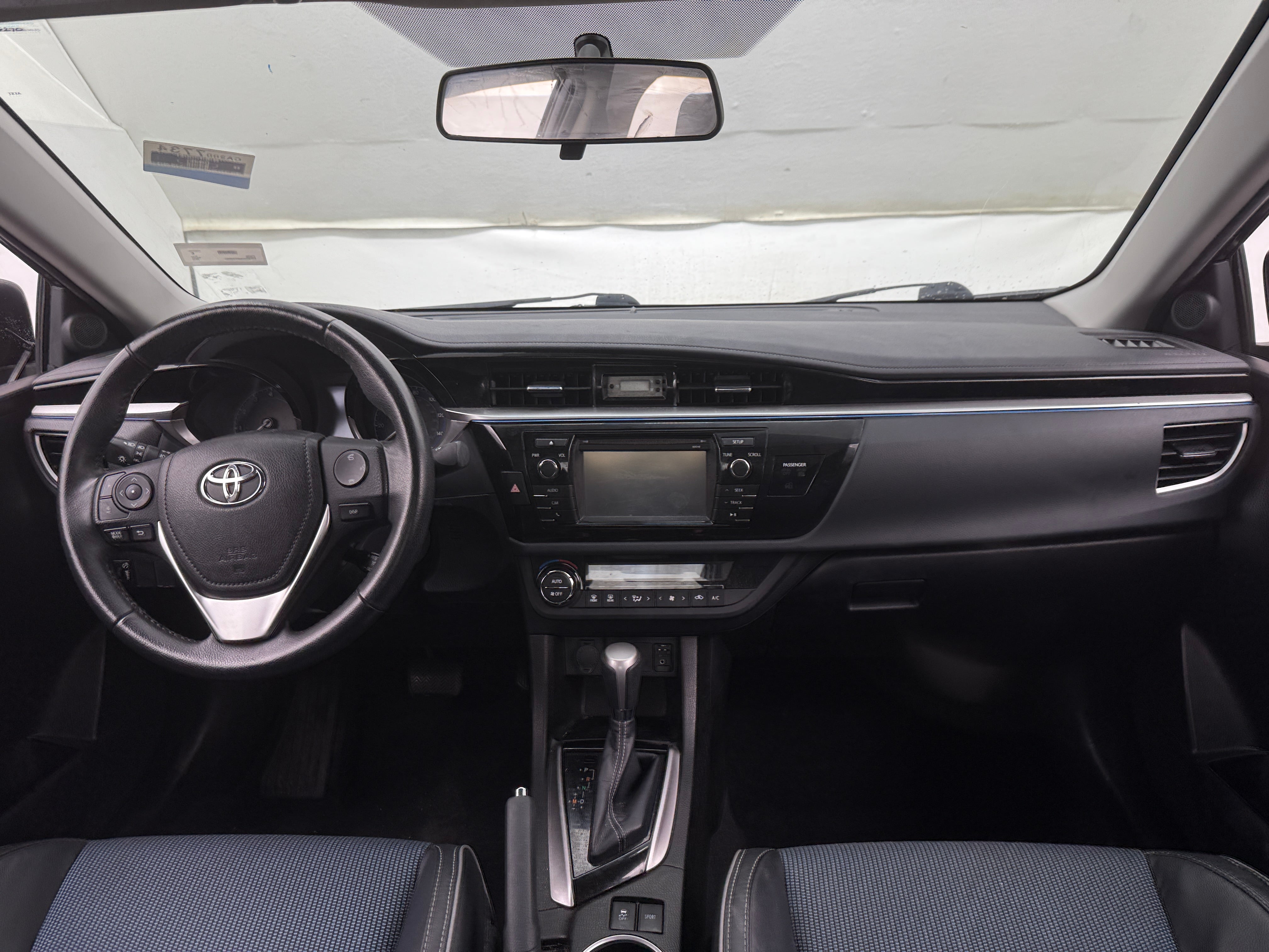 2015 Toyota Corolla S 3
