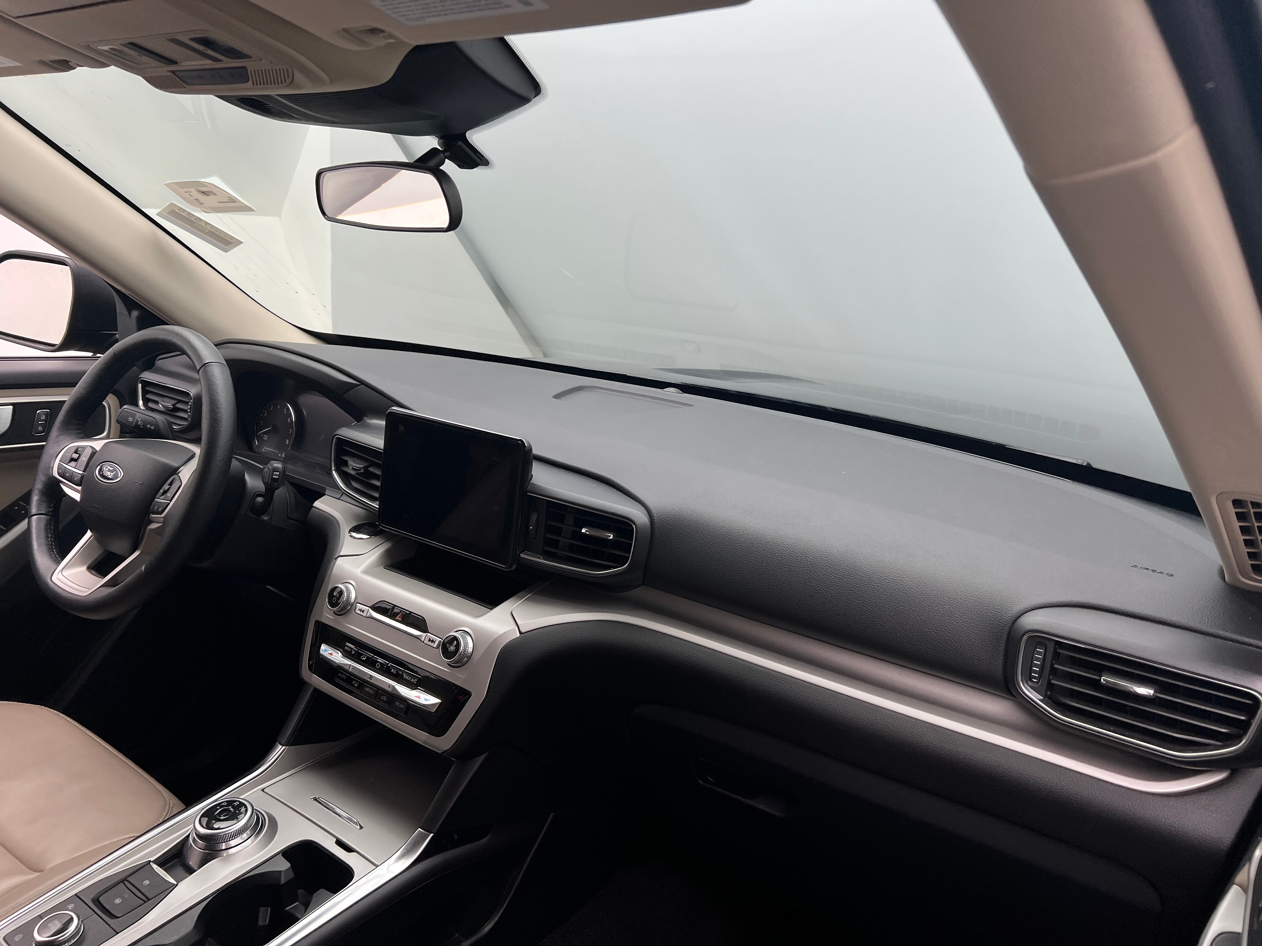 2024 Ford Explorer XLT 3