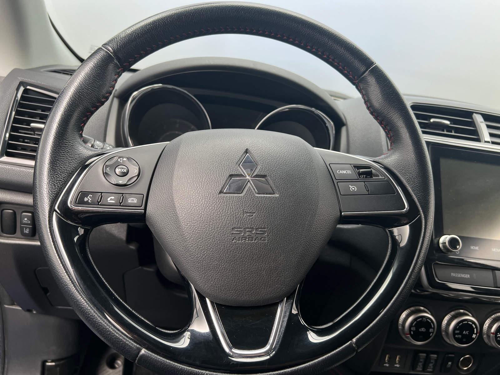 Thumbnail: 2022 Mitsubishi Outlander Sport - 5