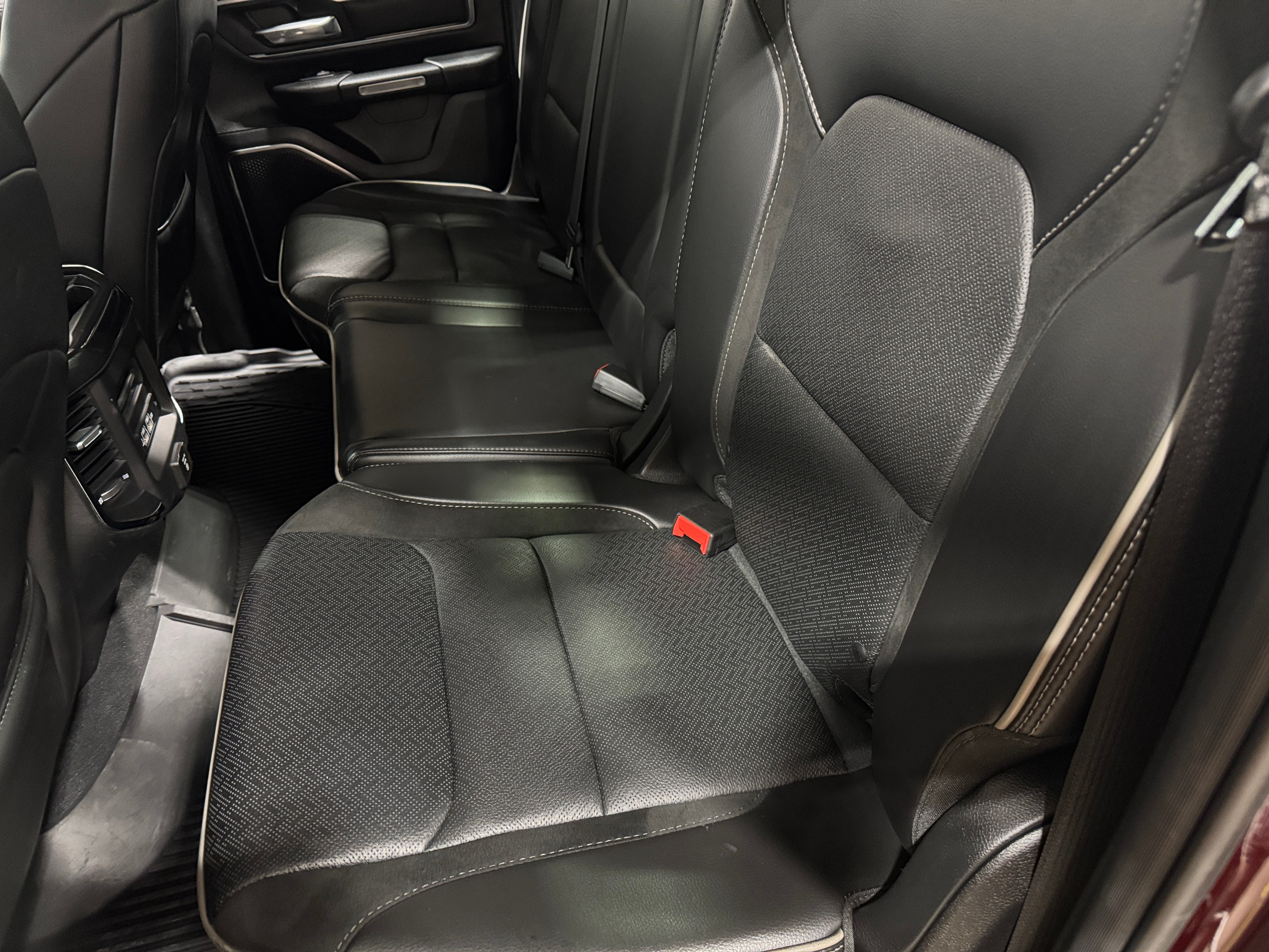 2019 RAM 1500 Laramie 5