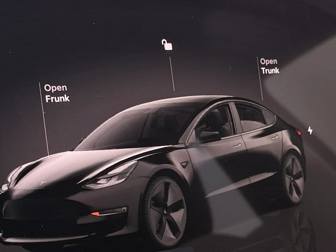 2023 Tesla Model 3 Standard Range 3