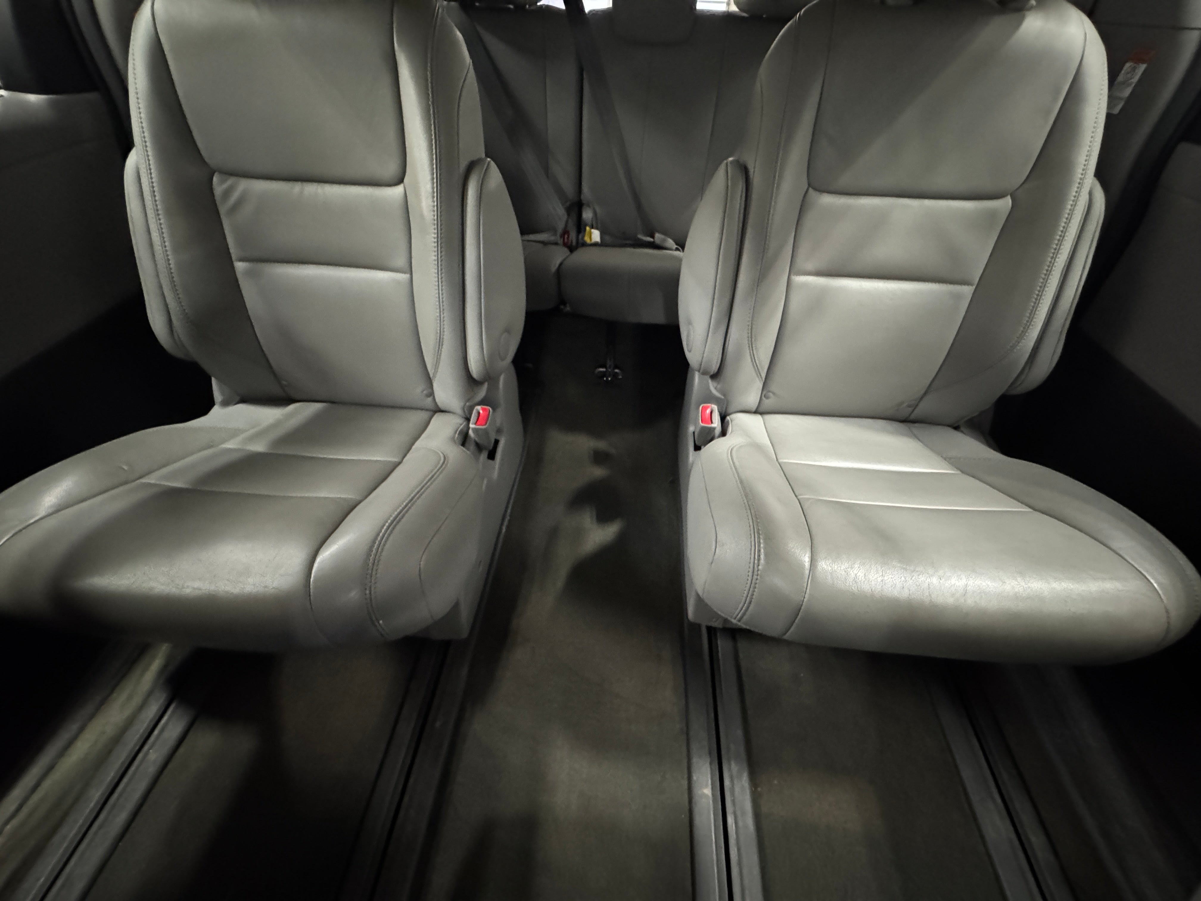 2017 Toyota Sienna XLE Premium 5