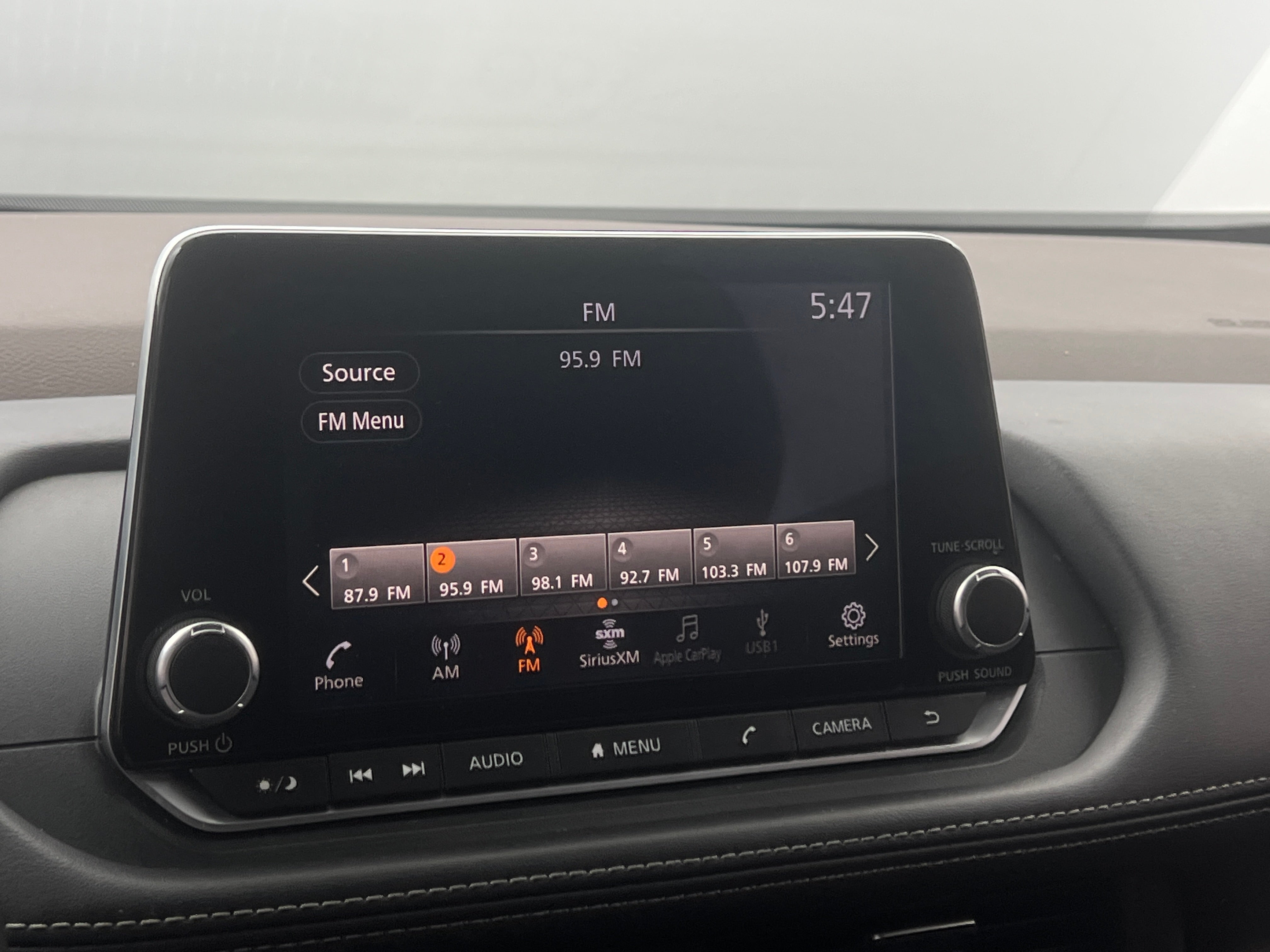 2023 Nissan Rogue SV 4