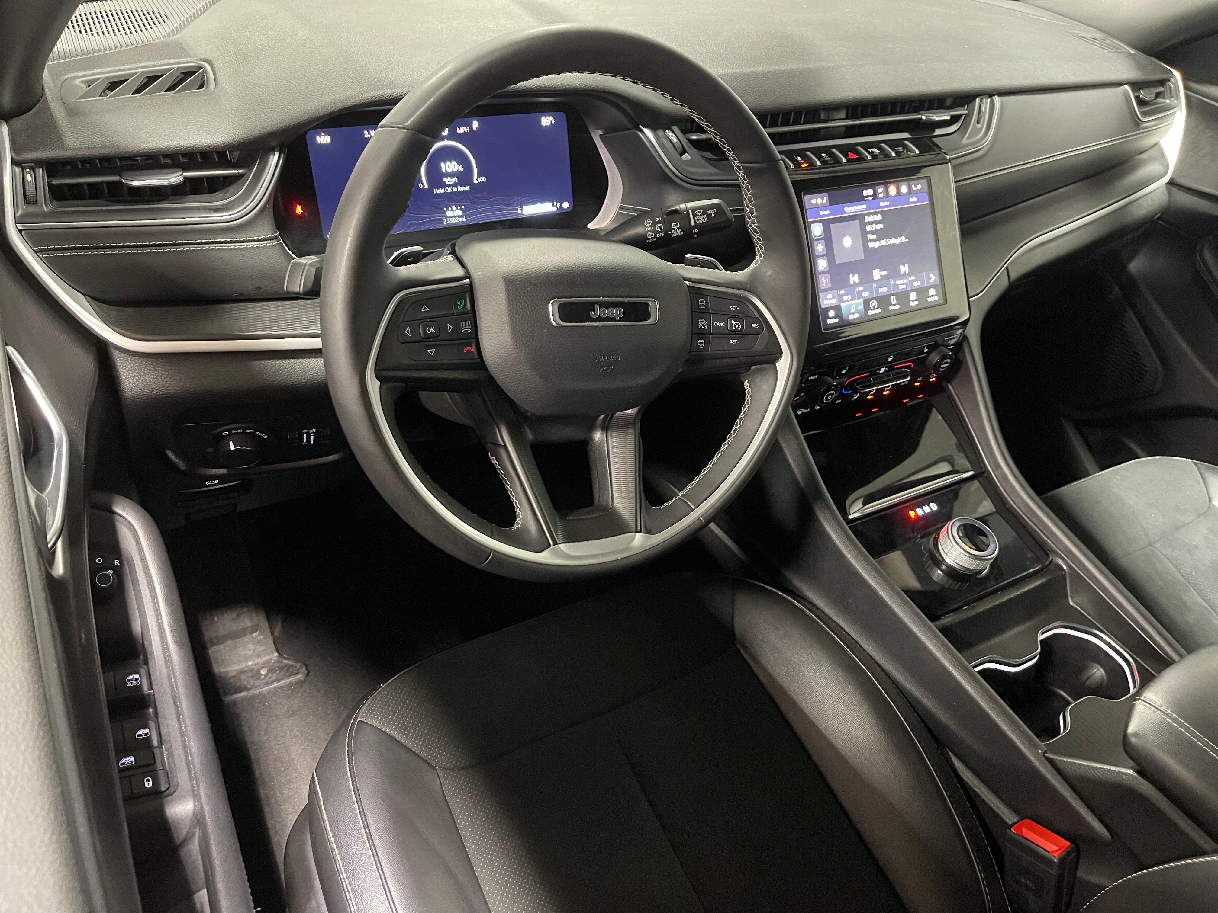 2024 Jeep Grand Cherokee Altitude 3